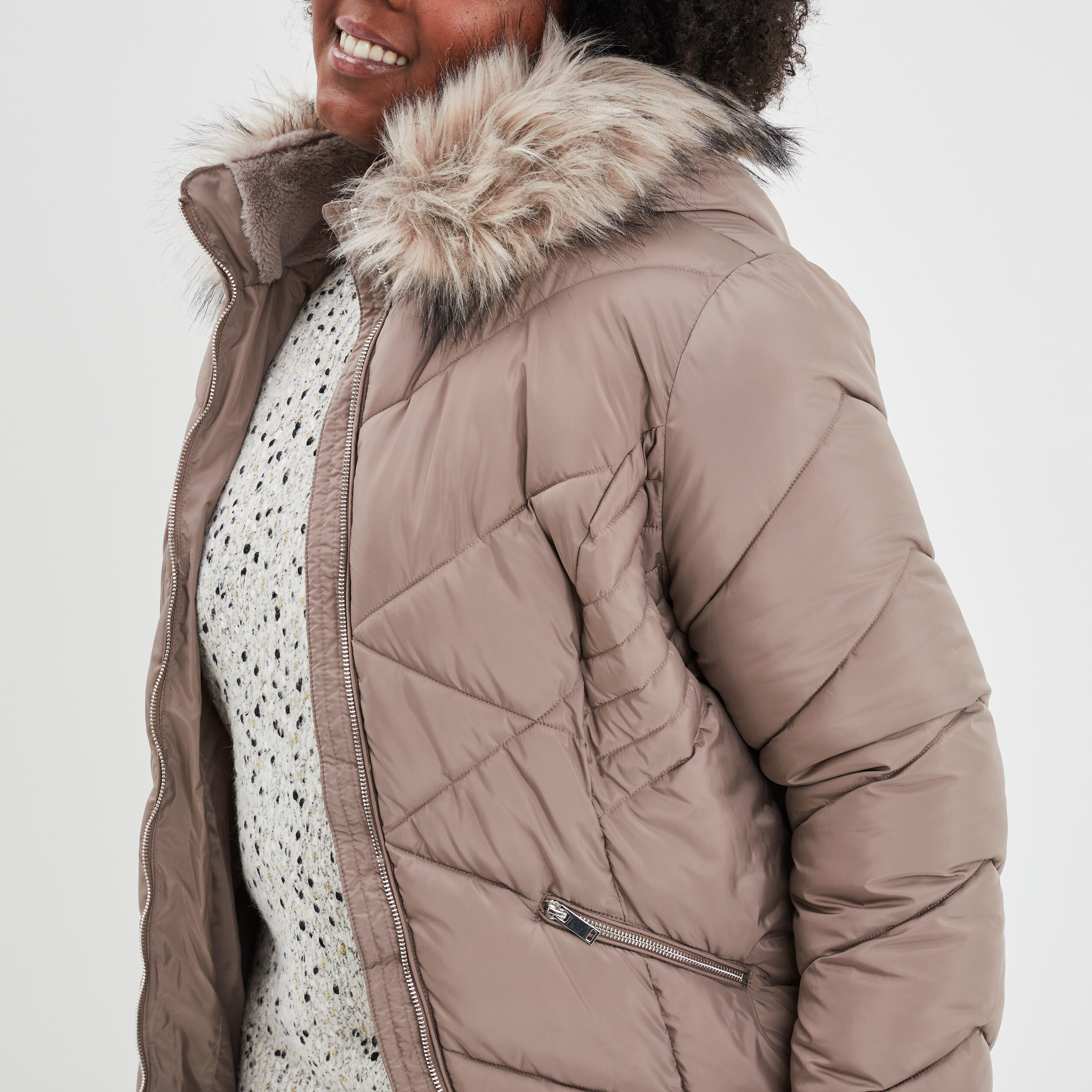 Doudoune courte à capuche fourrure gris foncé femme grande taille | La Halle