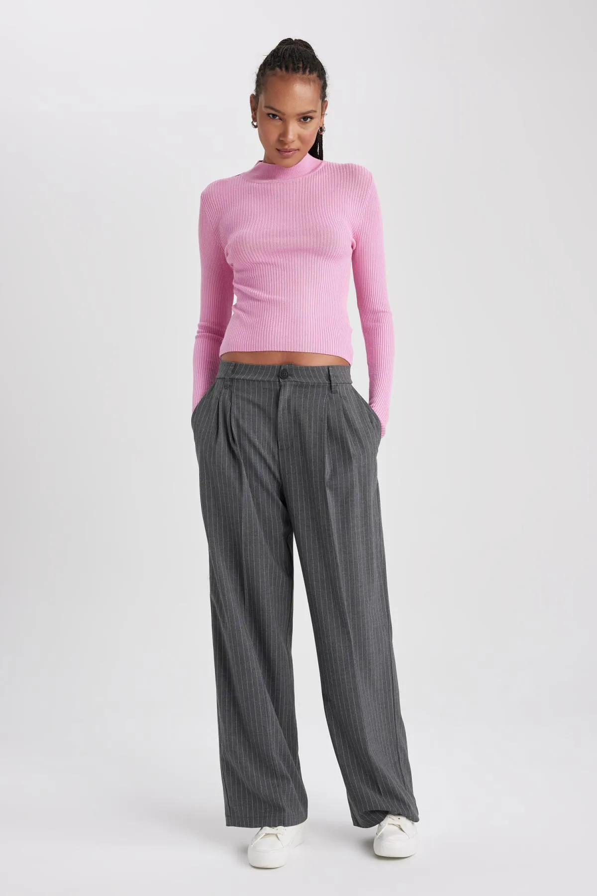 DeFacto  Hose mit weitem Bein, zwei Taschen, hoher Taille und Kragen in Standardlänge B0893ax23au