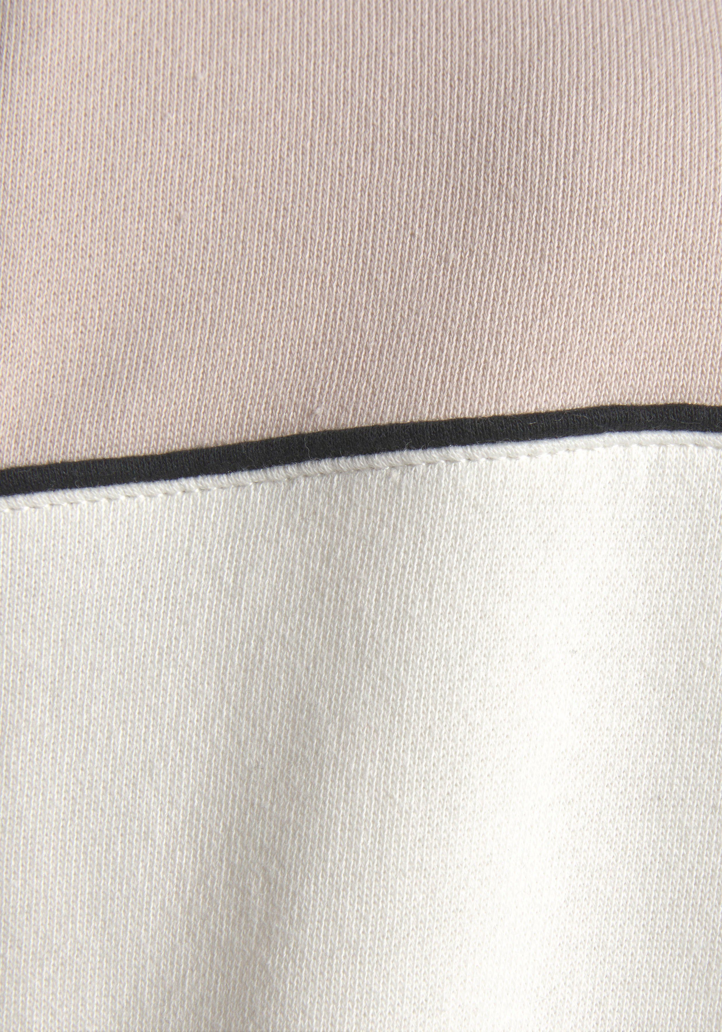 Bench. Sweatkleid in zwei Farben mit Logostickerei