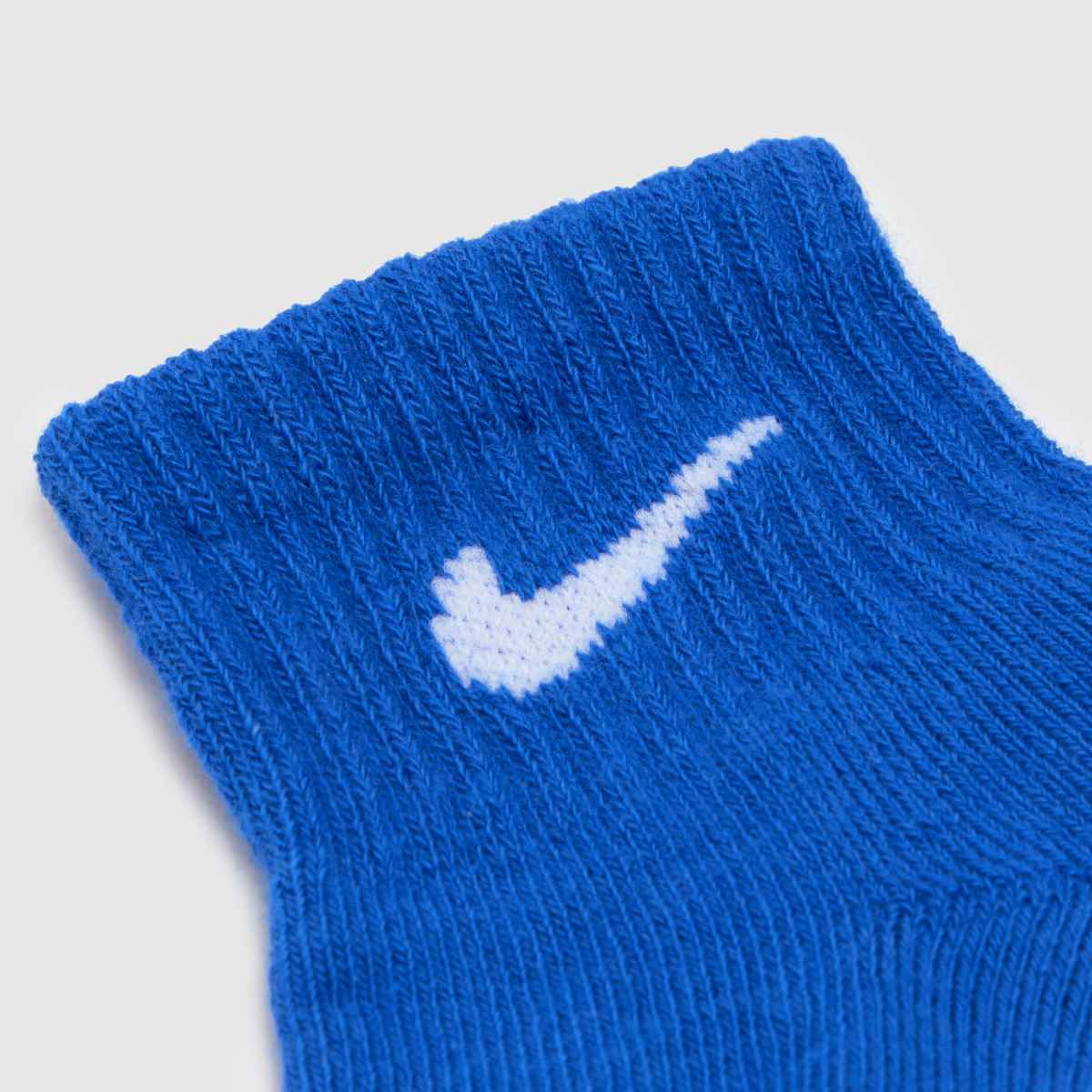 Nike blå multifärgade swoosh-strumpor för barn, 3-pack