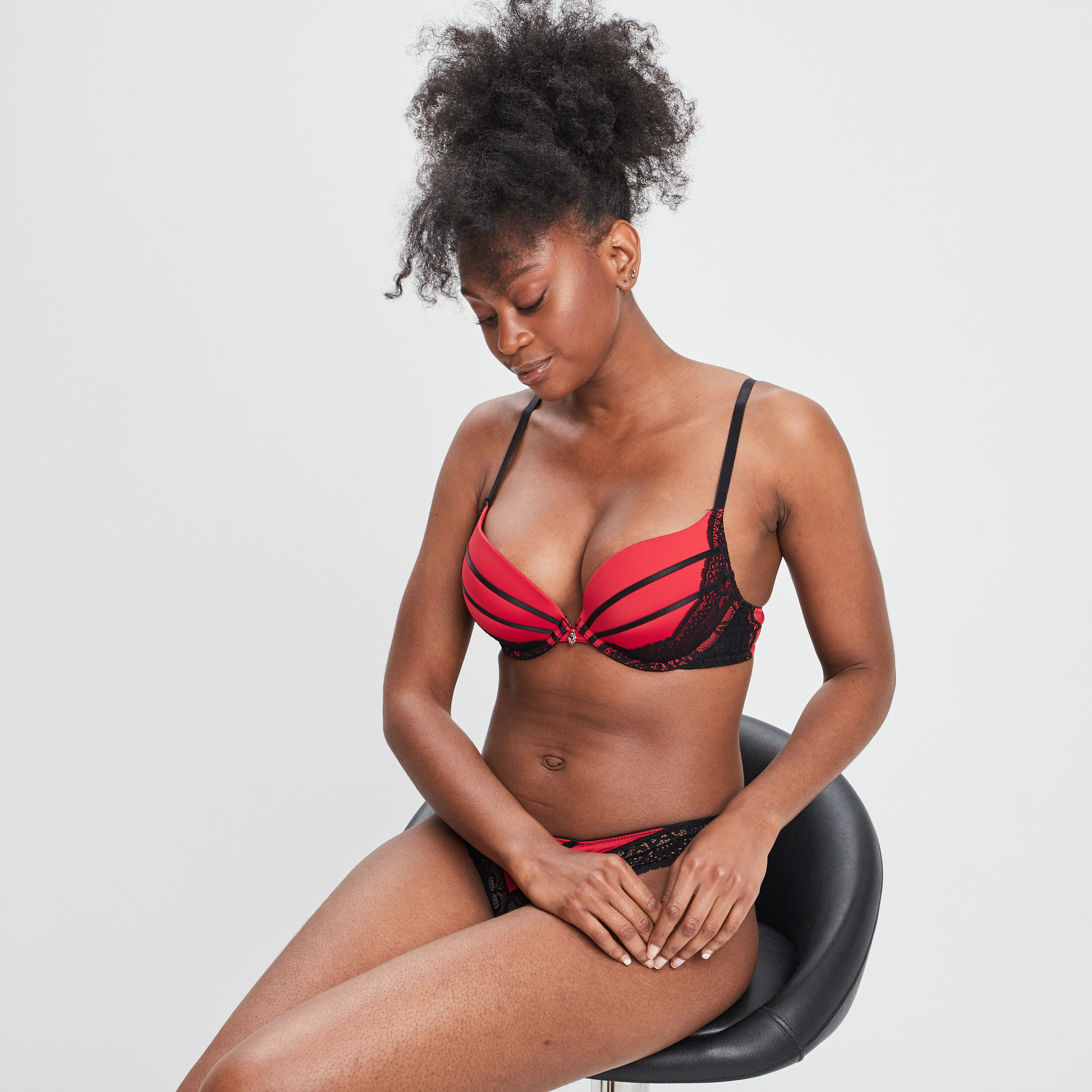 Soutien-gorge maxi push-up rouge femme | La Halle