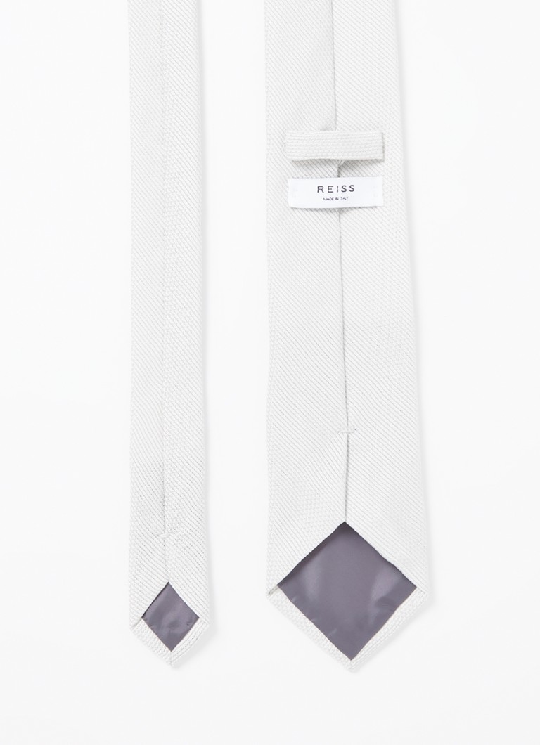 Reiss Ceremony -solmio silkkisekoitteesta
