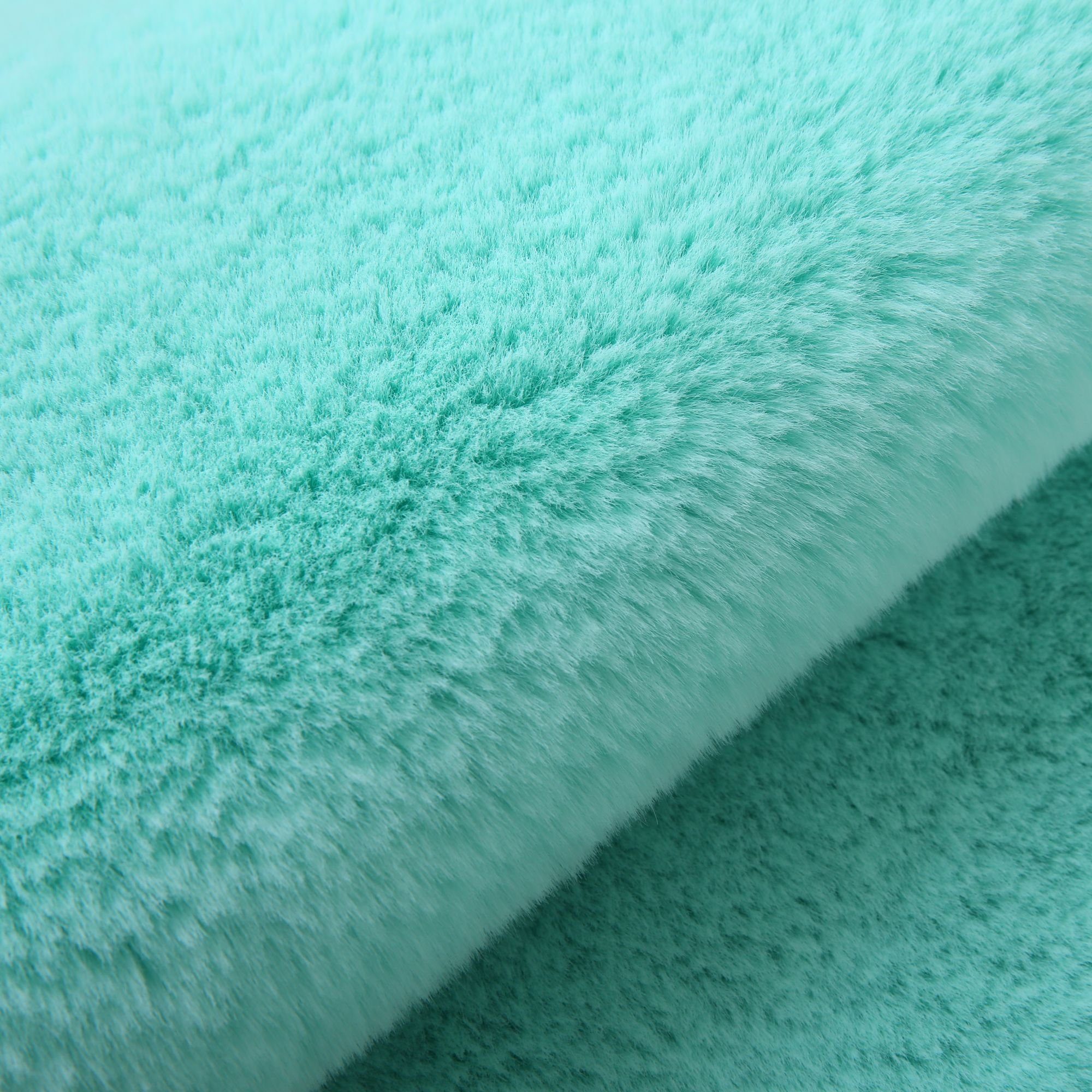 Fellteppich Herz Form, Carpetsale24, Rund, Höhe: 25 mm, Teppich Plüsch Einfarbig Herzform Kunstfell Kinderzimmer
