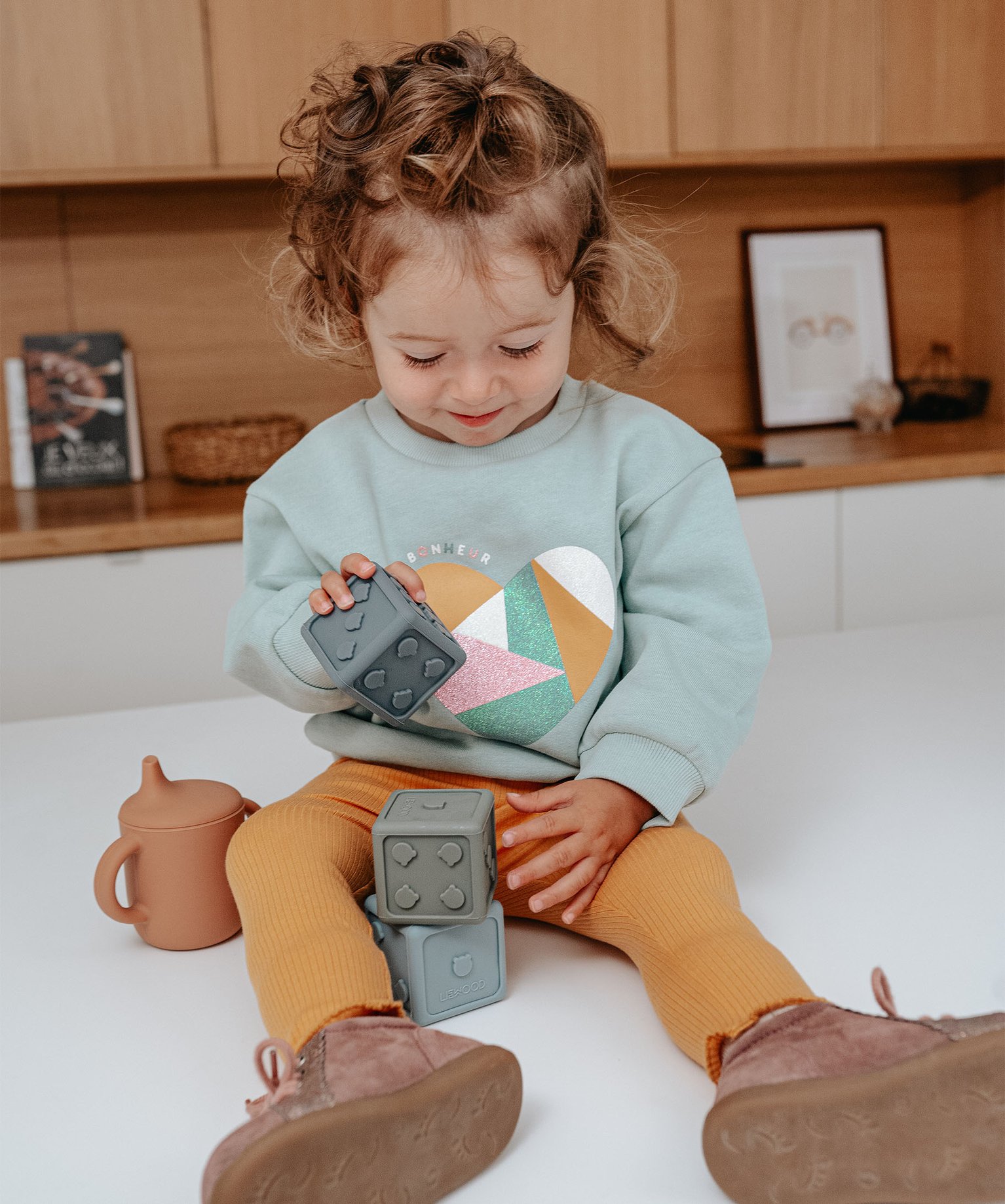 Sweat molletonné avec motifs et message bébé fille bleu | GEMO
