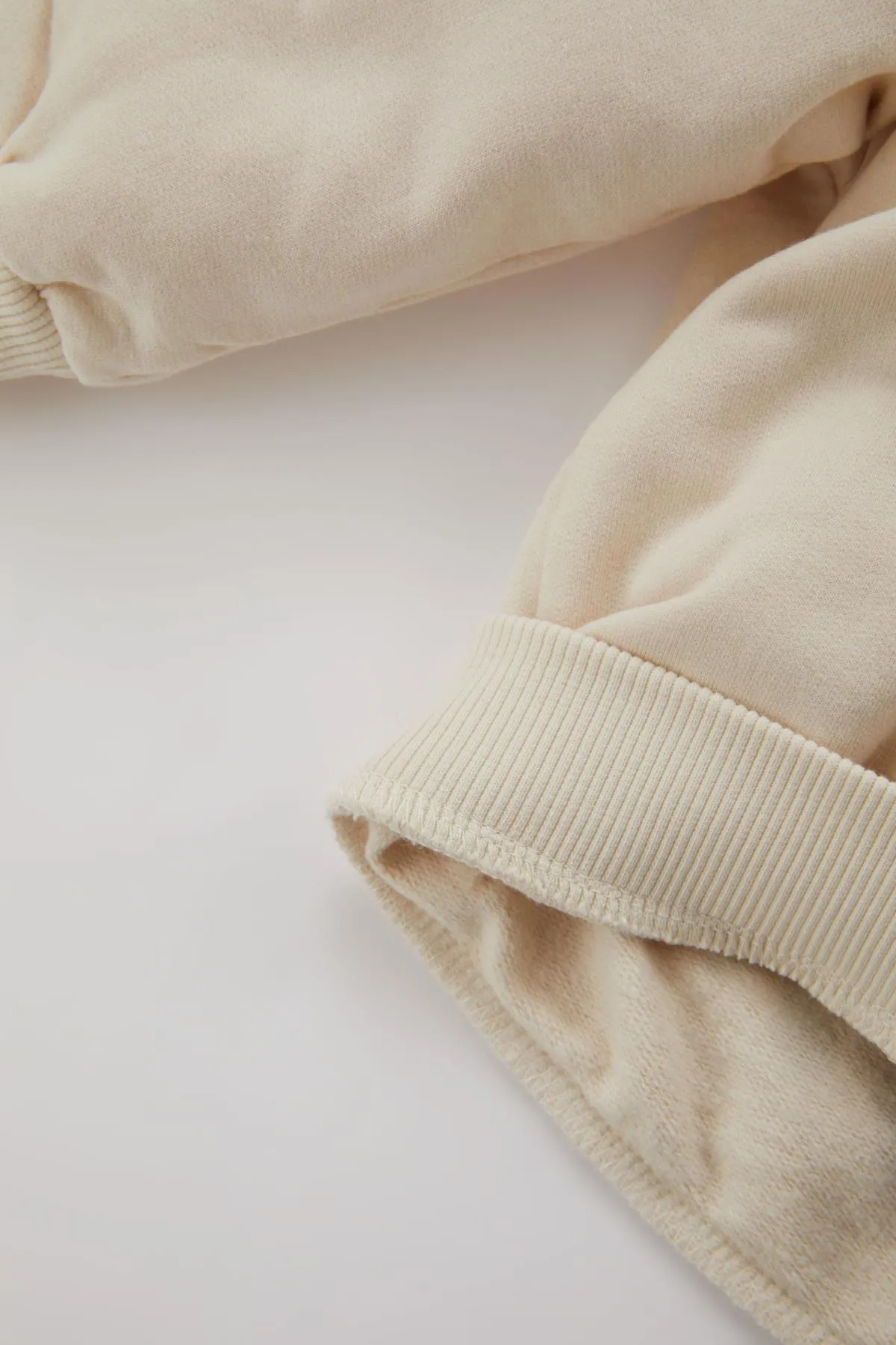 DeFacto  Weiches, flauschiges Sweatshirt mit Rundhalsausschnitt für Babys