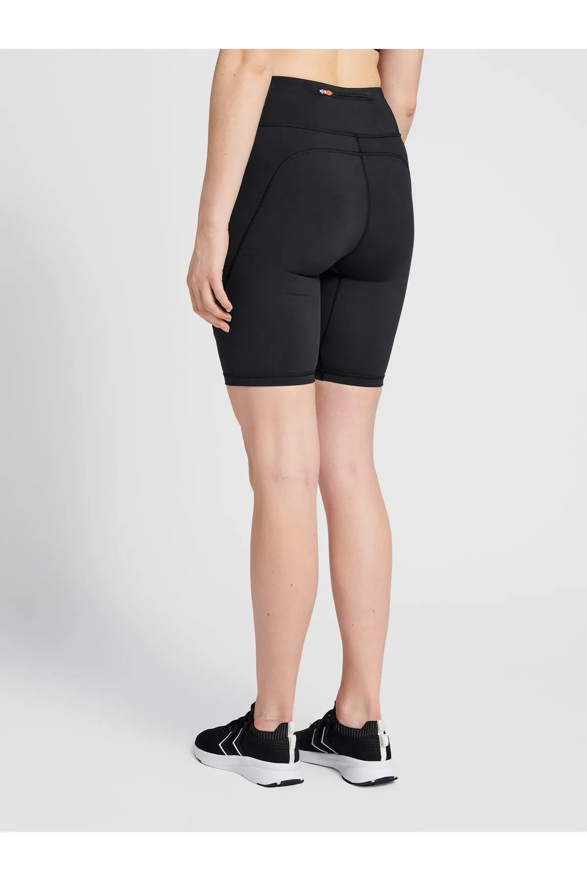 NEWLİNE  Kurze Sporthose - Schwarz - Mittlerer Bund