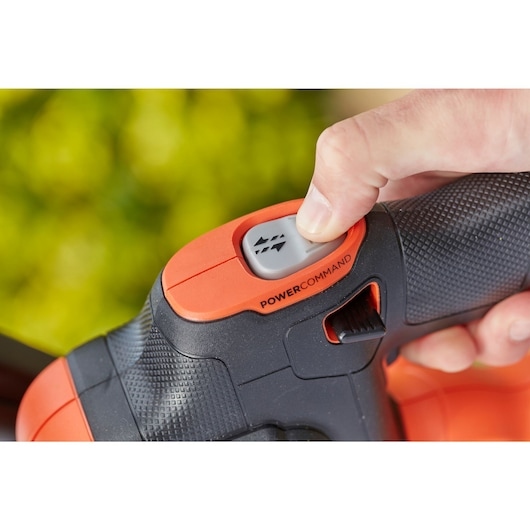 Black & Decker BCHTS3625L1-QW BCHTS3625L1 Akku-Heckenschere 36V 2,5 Ah Li-Ion 55 cm