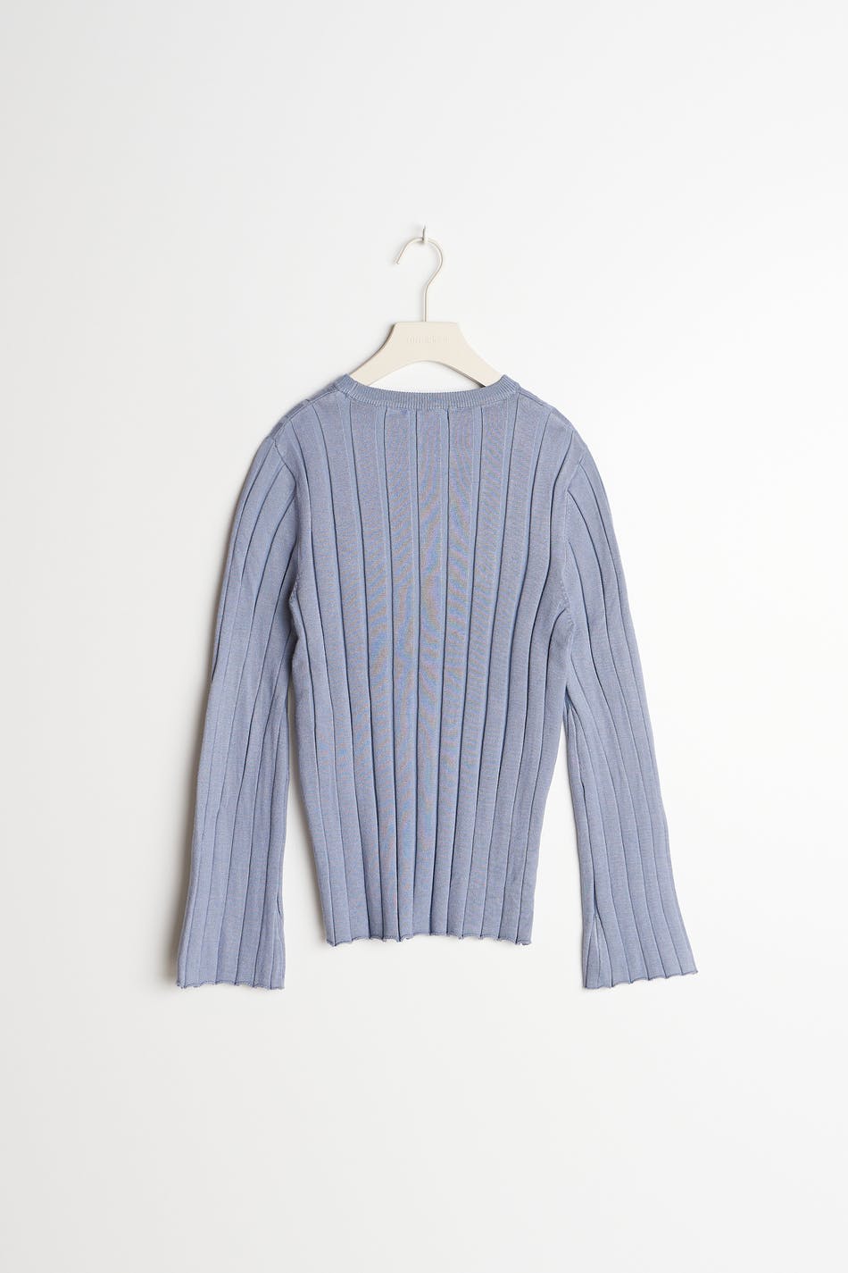 Y knitted slit top