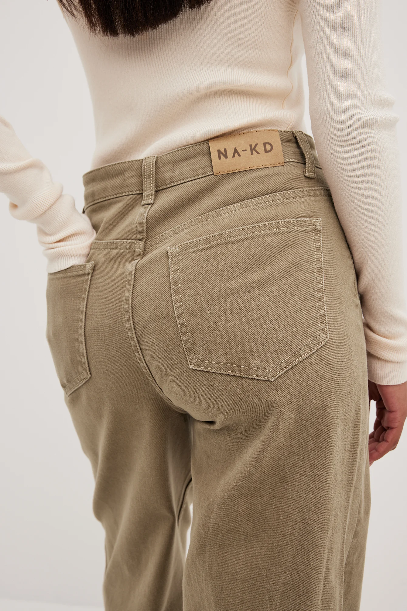 Weite Jeans mit hoher Taille