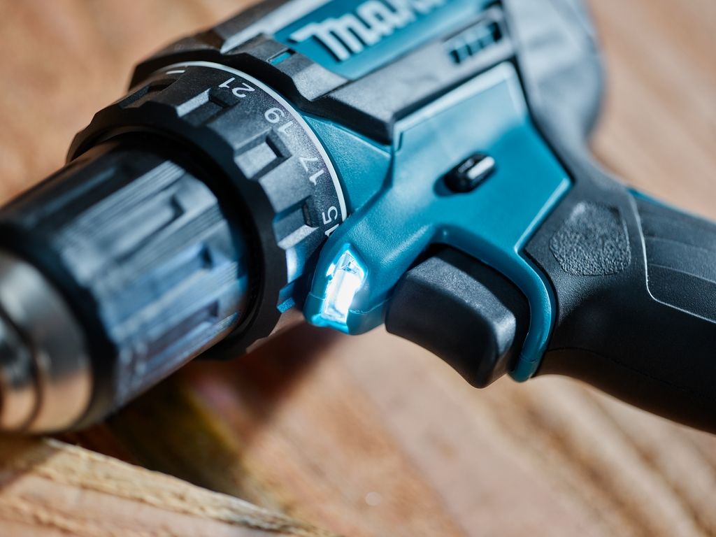 Makita DDF482ZJ Akumulatorska bušilica/odvijač 18V bez baterija i punjača