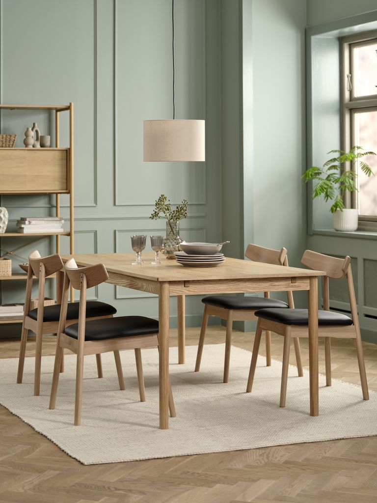 MARSTRUP LYNGHOLM MARSTRUP L190/280 mesa carvalho 4 cadeira LYNGHOLM carvalho/preto