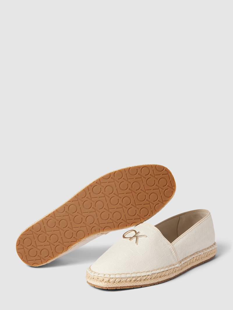 Espadrilles mit Label-Applikation in ecru