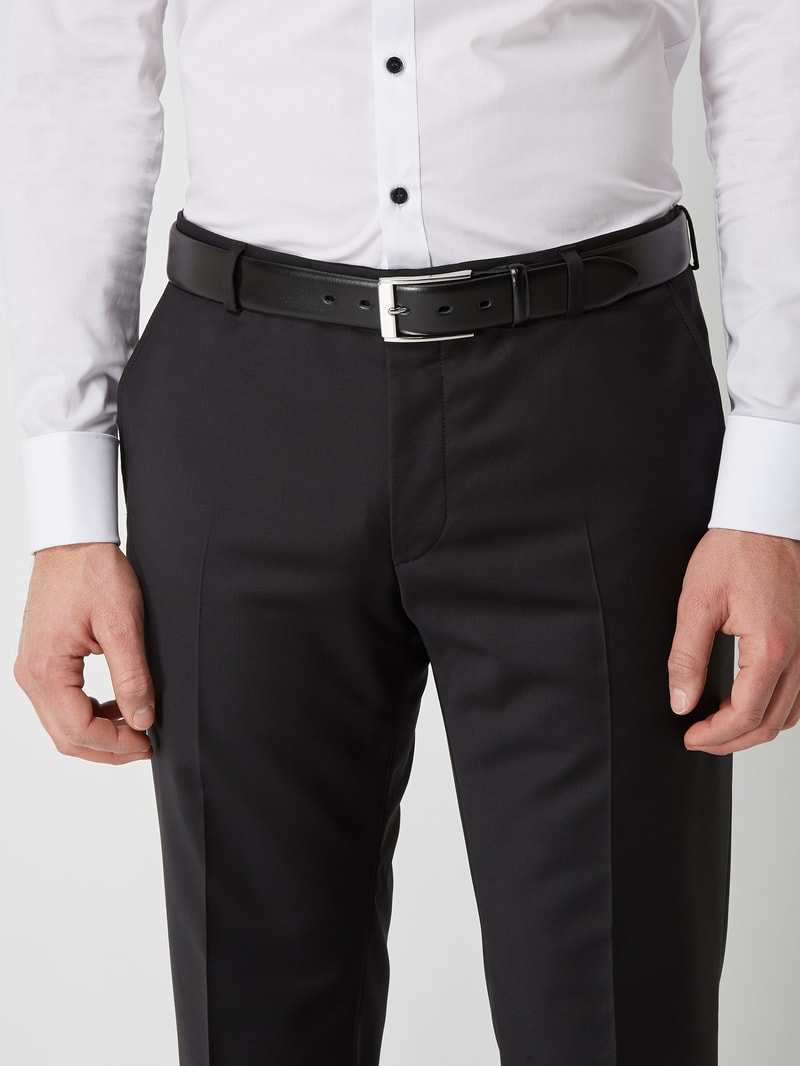 Ledergürtel mit Dornschließe in schwarz
