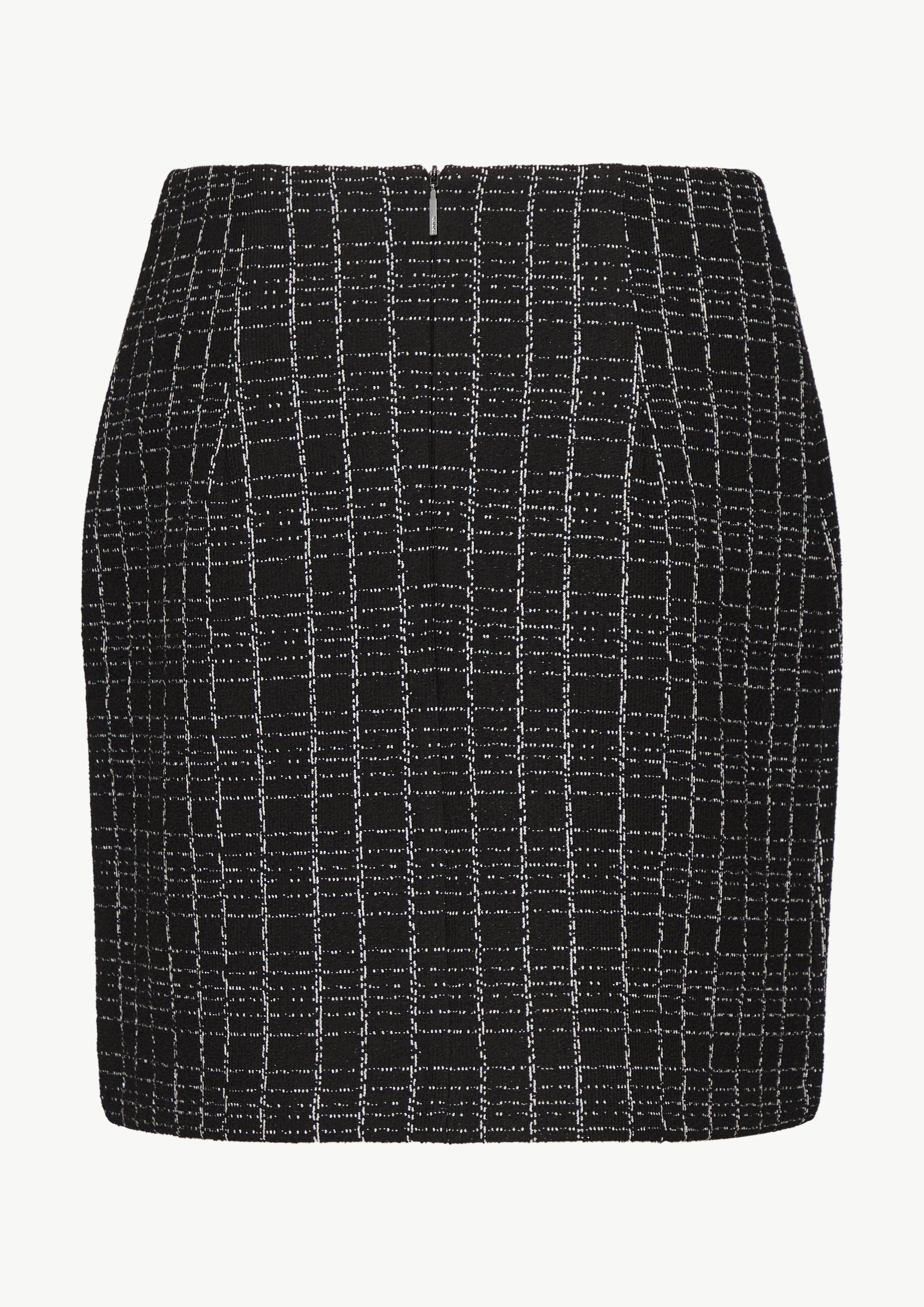 Kurzer Rock in Bouclé Jersey - schwarz