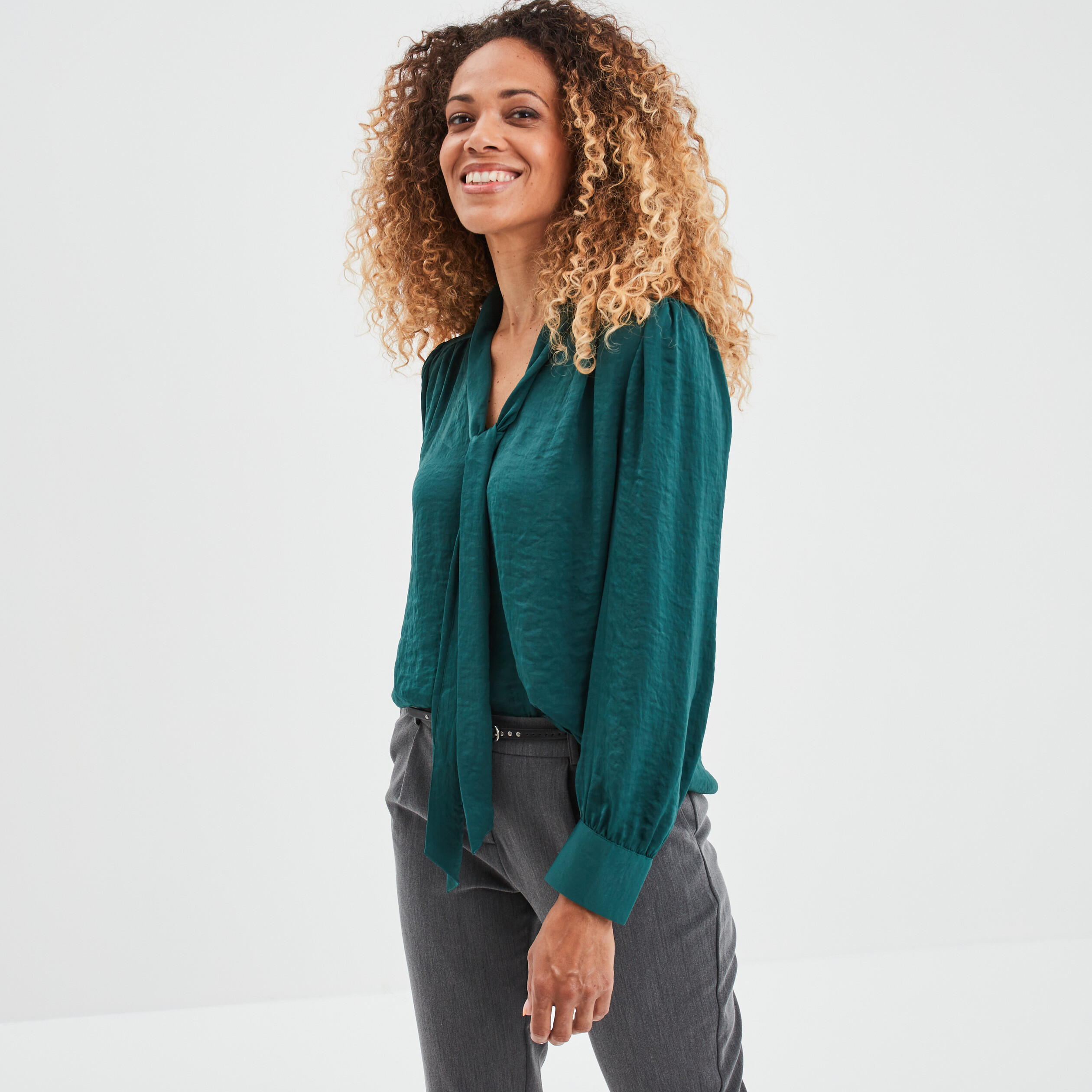 Blouse satin col lavallière droite vert foncé femme | La Halle