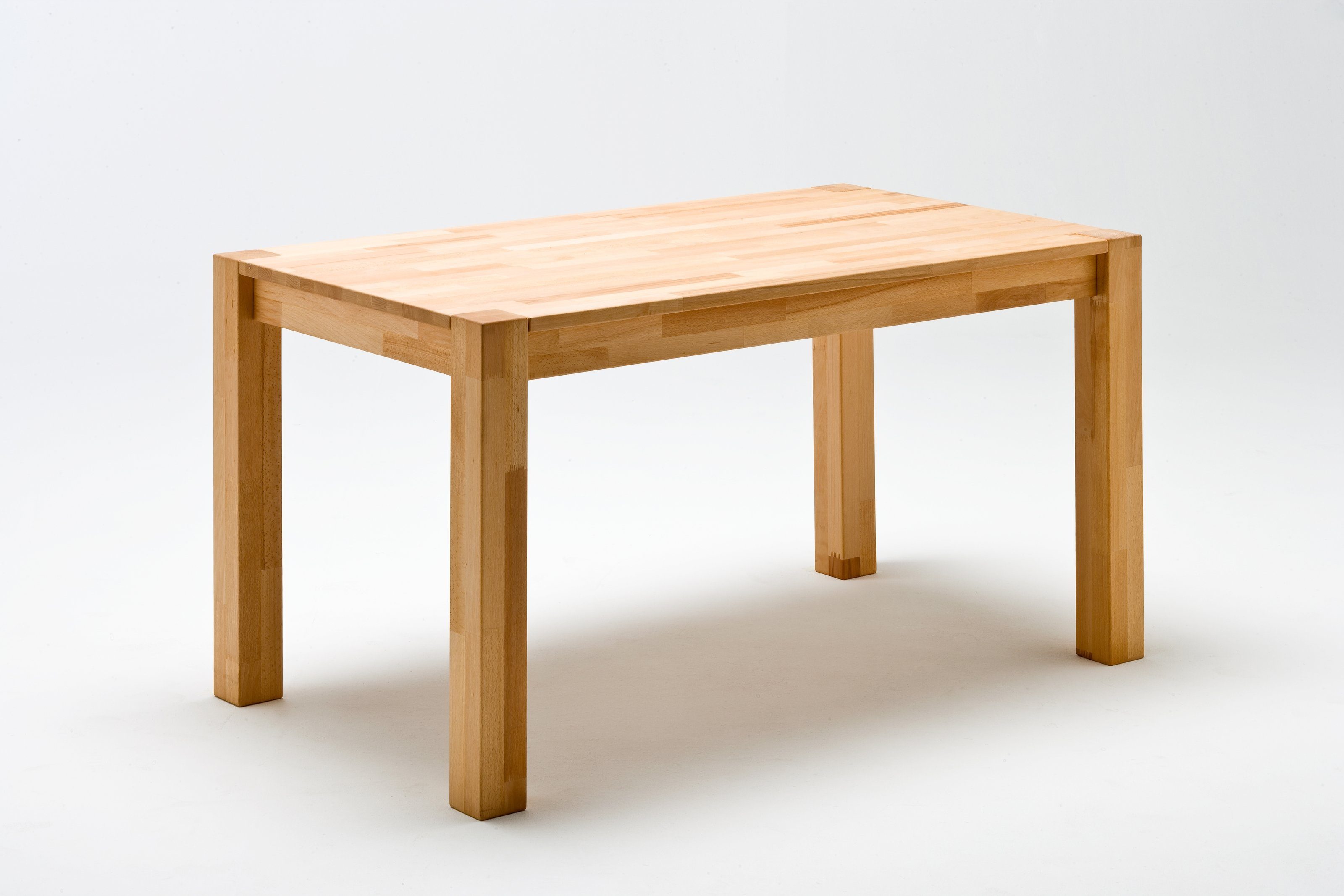 möbelando Esstisch Peter, Moderner Esszimmertisch aus Massivholz in Kernbuche. Breite 140 cm, Höhe 77 cm, Tiefe 80 cm