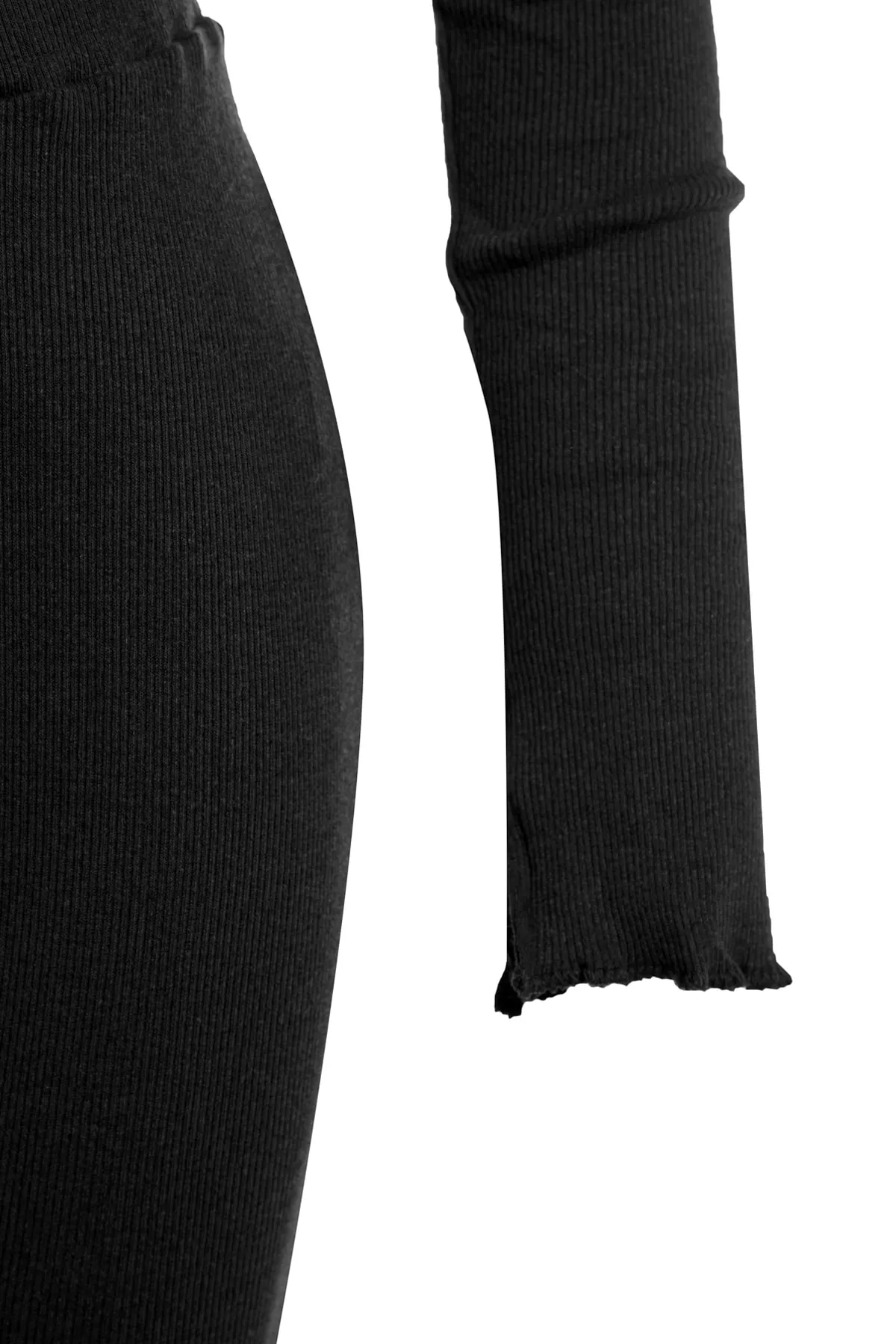Trendyol Collection  Schwarzes asymmetrisches Set aus Oberteil und Unterteil aus Strick mit Kordelzug TWOAW23AU00058