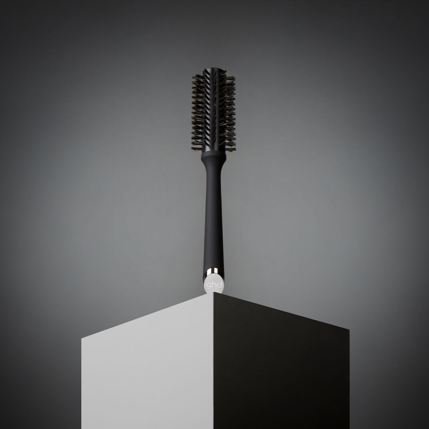 GHD The Smoother T2 Brosse Ronde Poils Naturels - Cheveux Mi-Longs