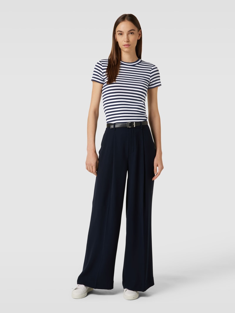 T-Shirt mit Streifenmuster und Rundhalsausschnitt in blau