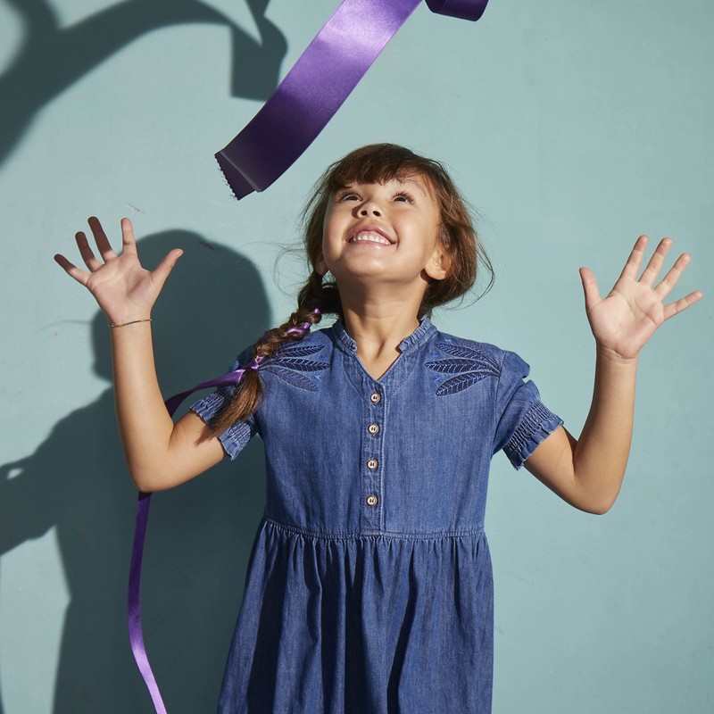 Robe fille en jean brodé bleue Catimini