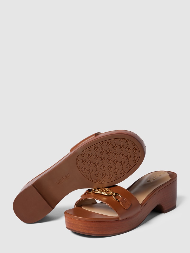 Pantolette mit Label-Applikation Modell 'ROXANNE' in cognac