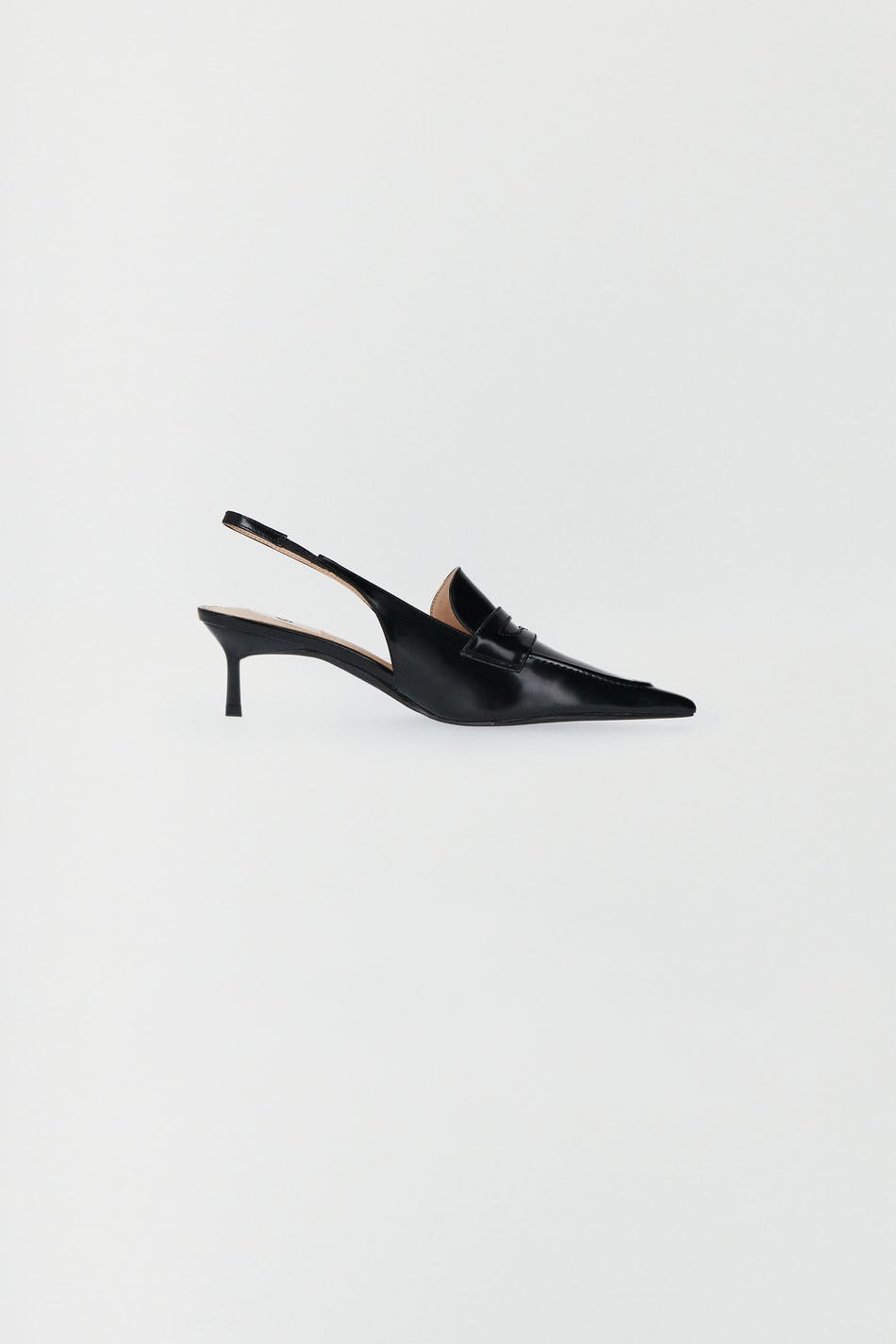 Pointy slingback heel sandals
