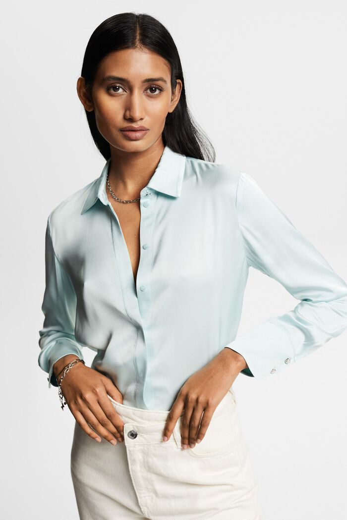 Bluse in Satinoptik