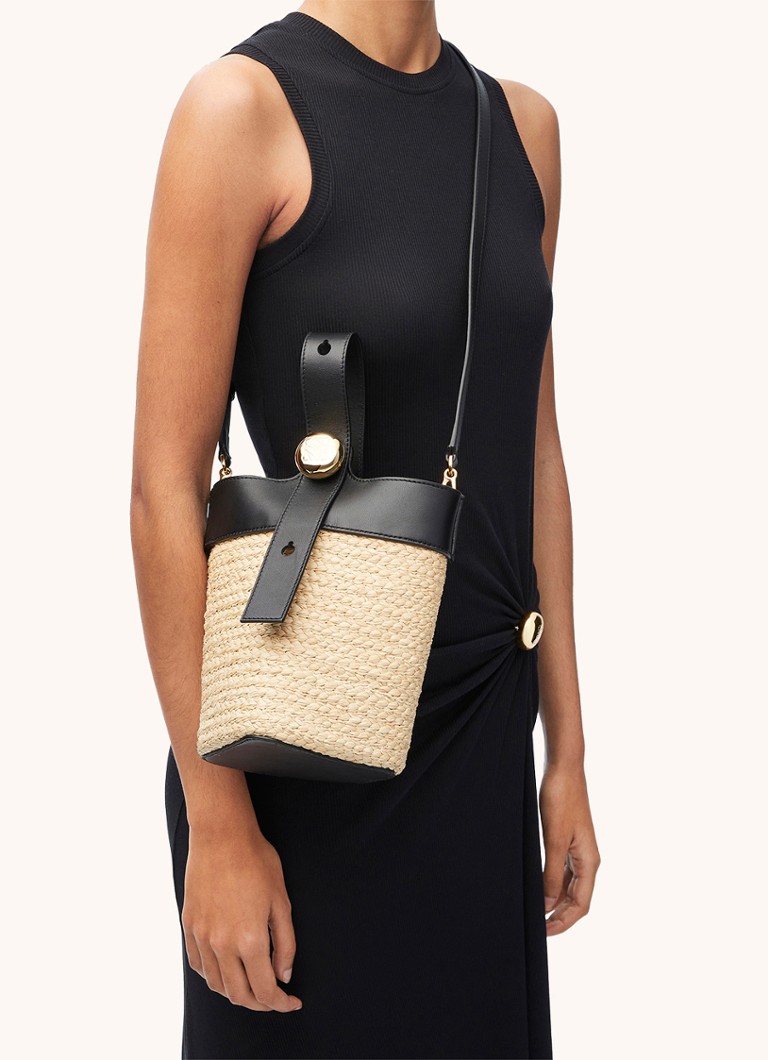 Geantă de umăr LOEWE Pebble Bucket Mini din rafie cu detalii din piele de vițel