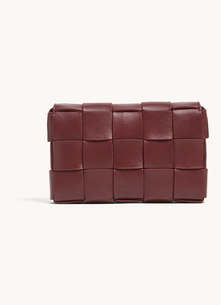 Bottega Veneta Pieni Kasetti lampaannahkainen olkalaukku