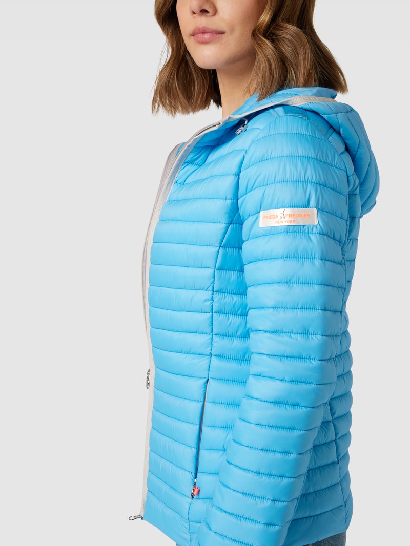 Steppjacke mit Label-Details in blau