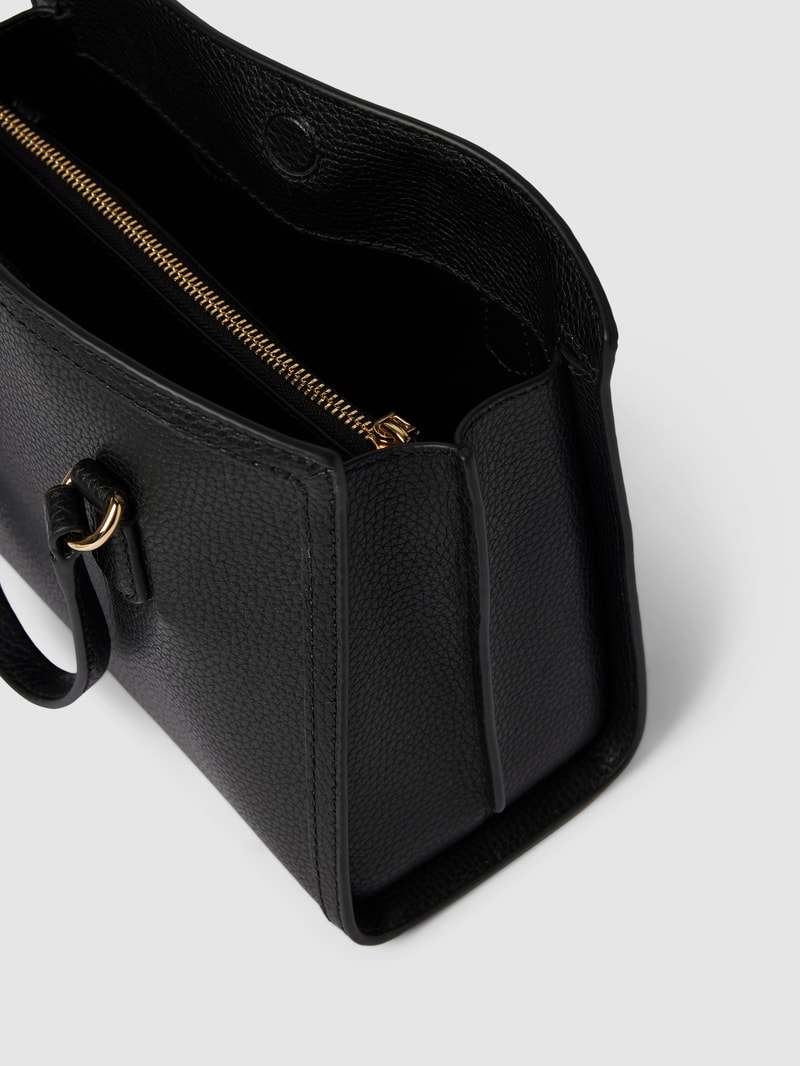 Handtasche mit Label-Applikation Modell 'CHANTAL' in schwarz