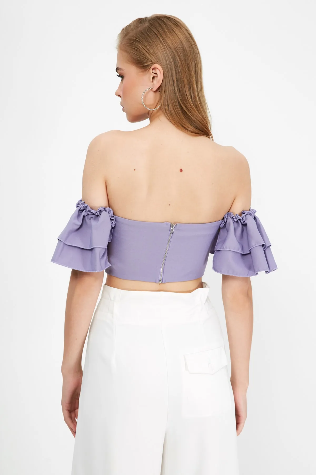 Trendyol Collection  Fliederfarbene Bluse mit Rüschendetail TPRSS20BZ0603