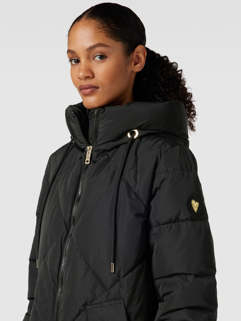 Steppjacke mit Kapuze Modell 'AIMEE' in schwarz