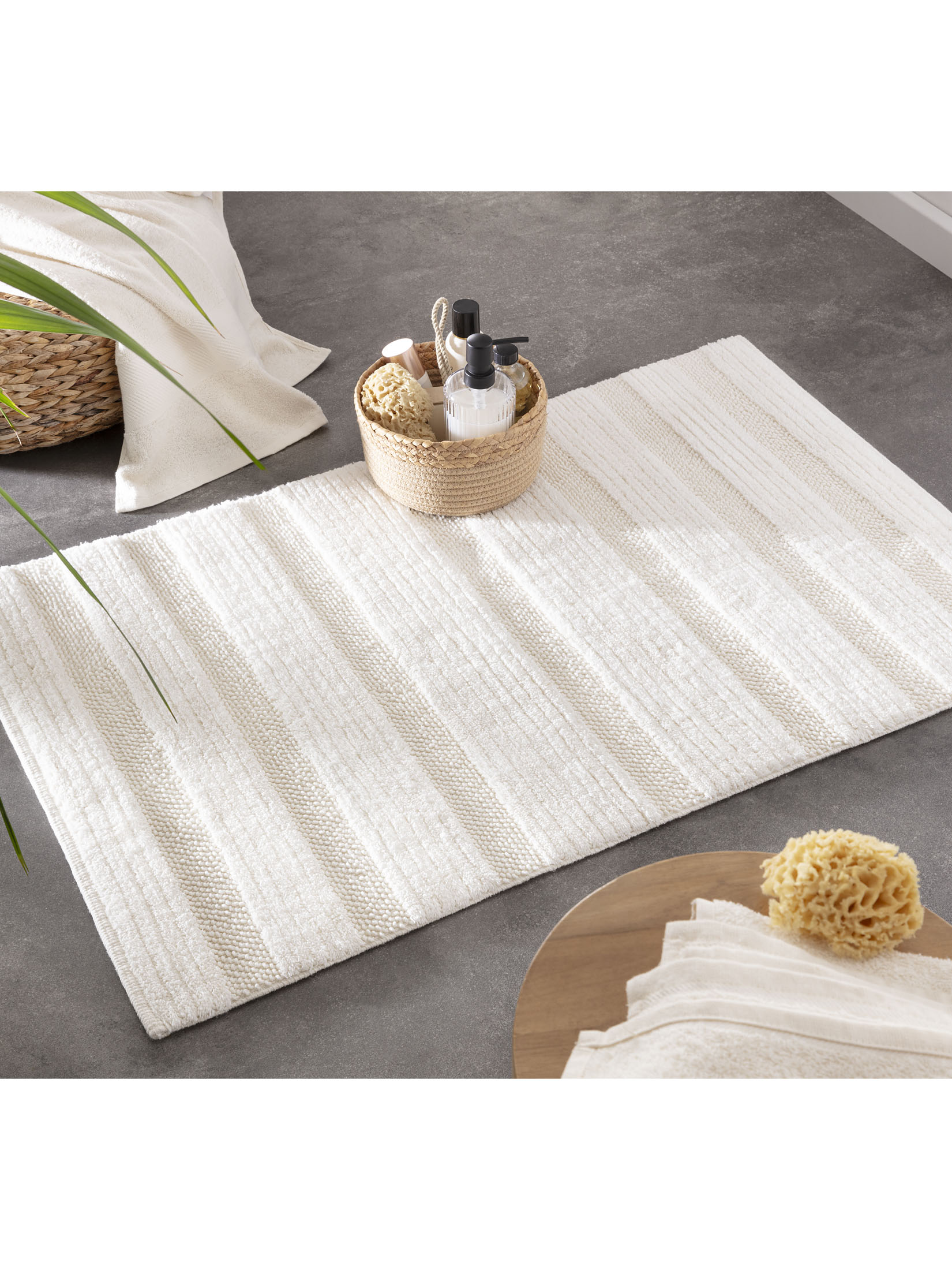 Calira Badematte, Creme