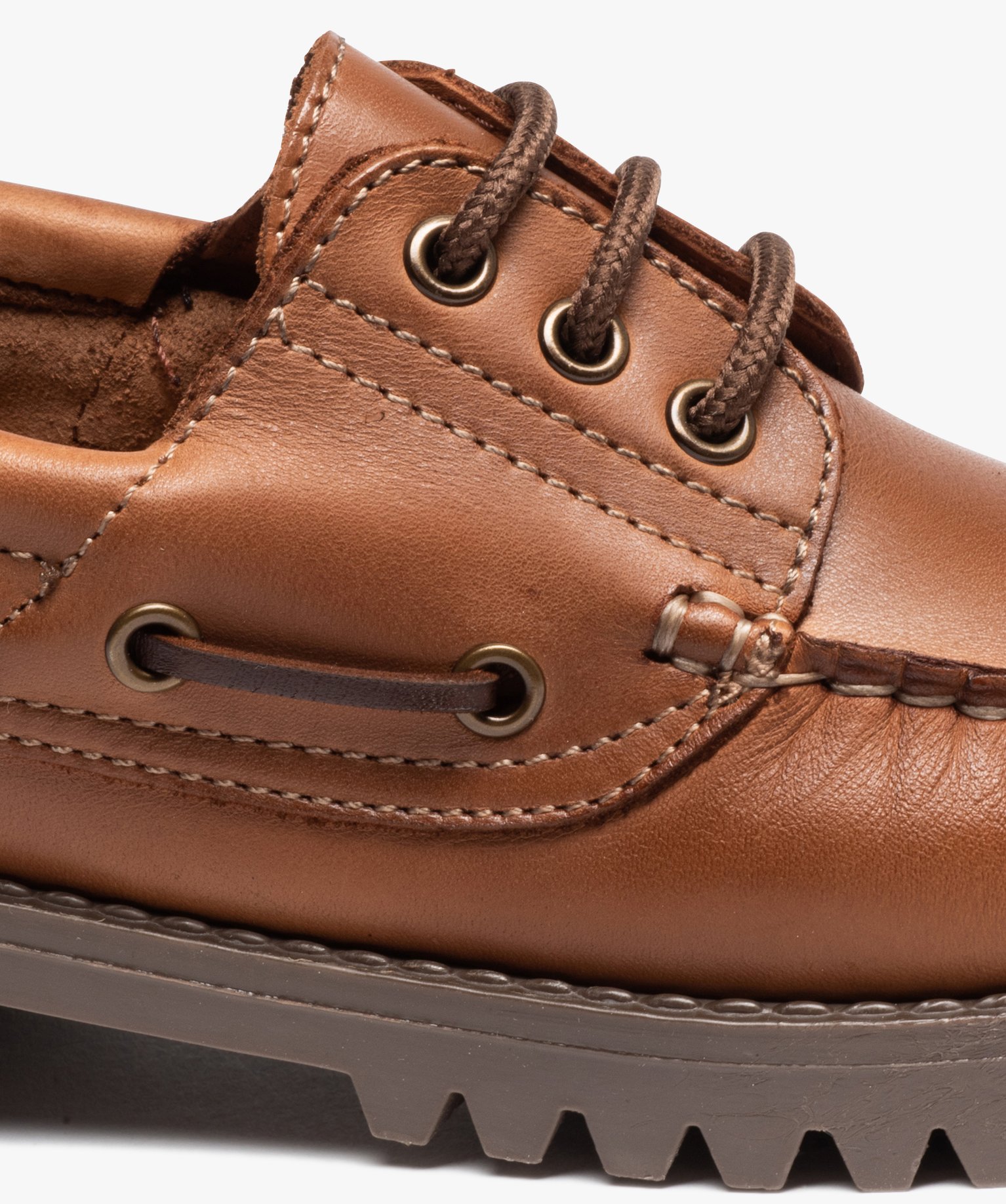 Mocassins unis en cuir à semelle crantée Garçon marron | GEMO