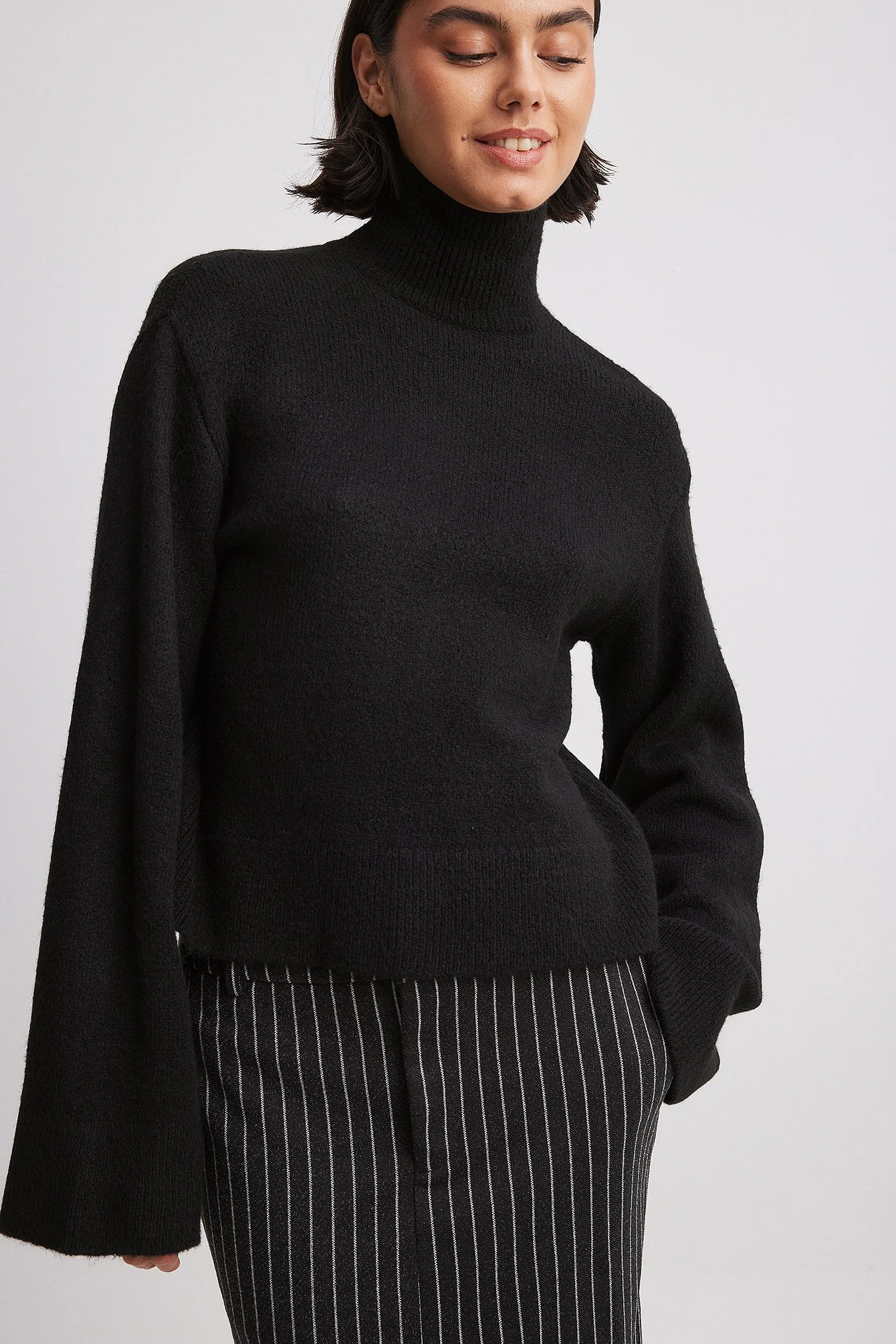 Gestrickter Polo-Pullover mit Ausschnitt