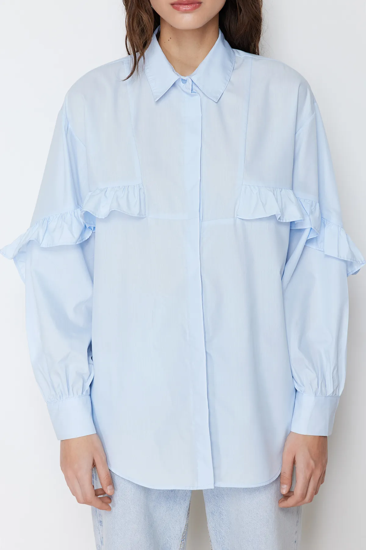 Trendyol Modest  Blaues Hemd aus gewebter Baumwolle mit Rüschendetail TCTSS24TG00019