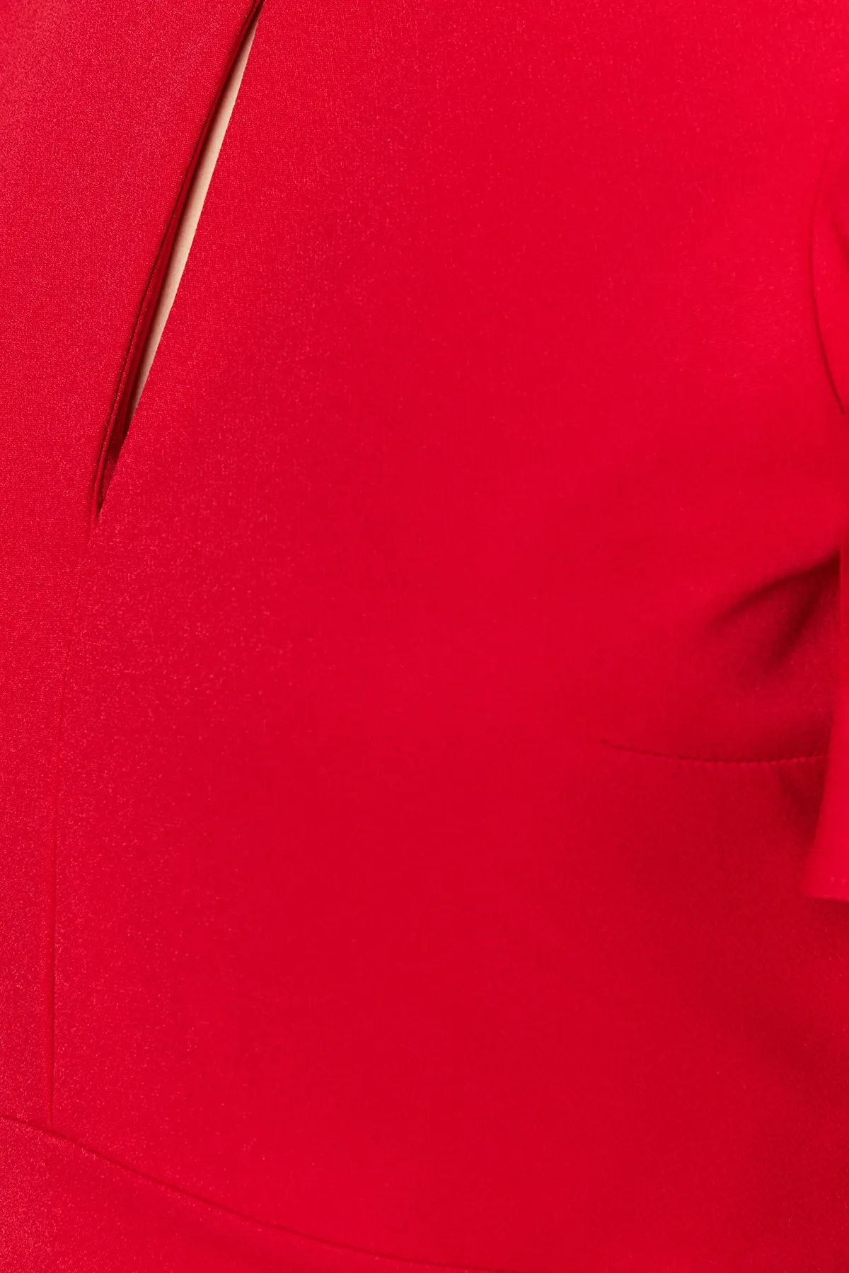 Trendyol Collection  Rotes, figurbetontes, gewebtes Midi-Kleid mit tiefem Ausschnitt und detailliertem, kurzärmeligem, geschlitztem Webkleid TWOSS23EL00604