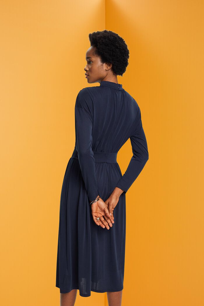 Drapiertes Midikleid