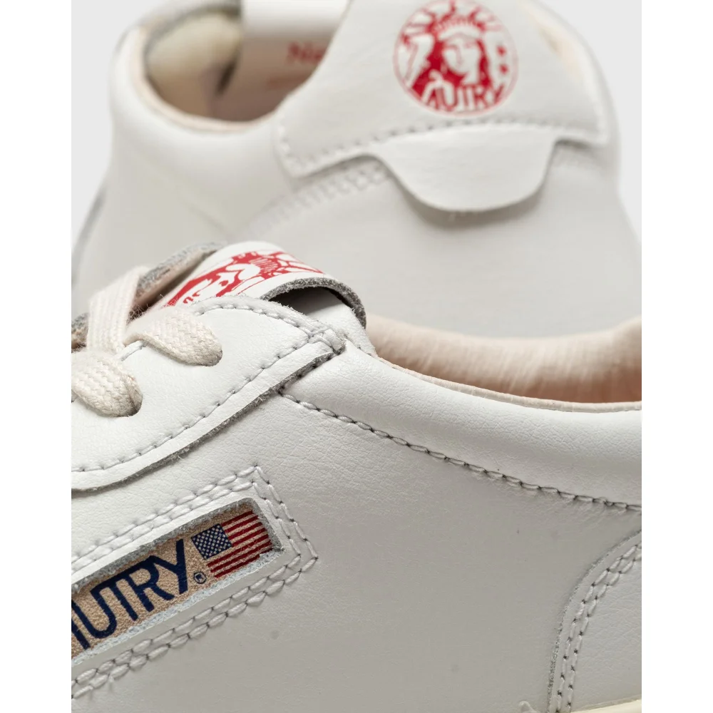 Autry Medalist W WMNS LOW AULWLI01 / weiss