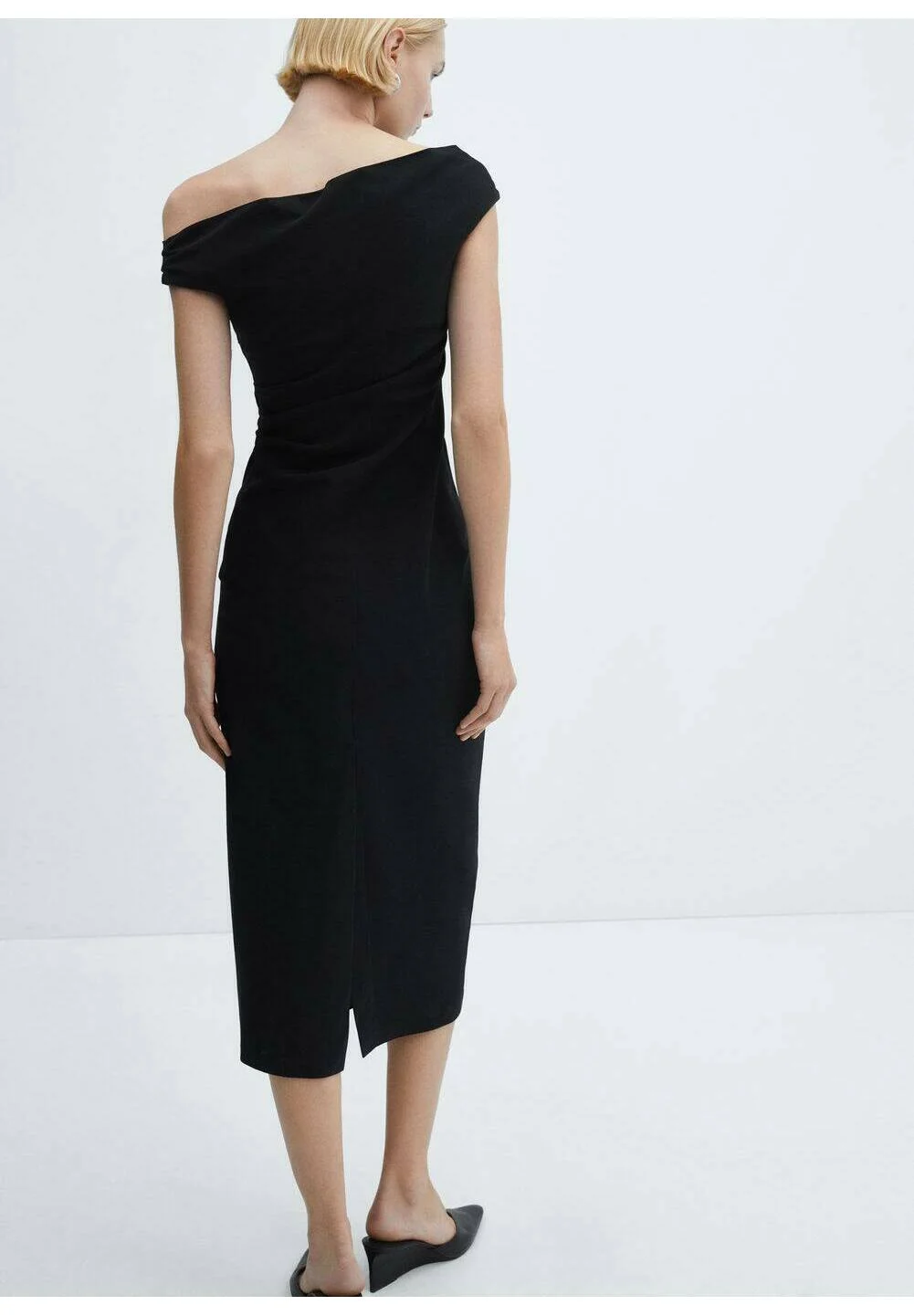 Mango TWISTED - Vestido tubo