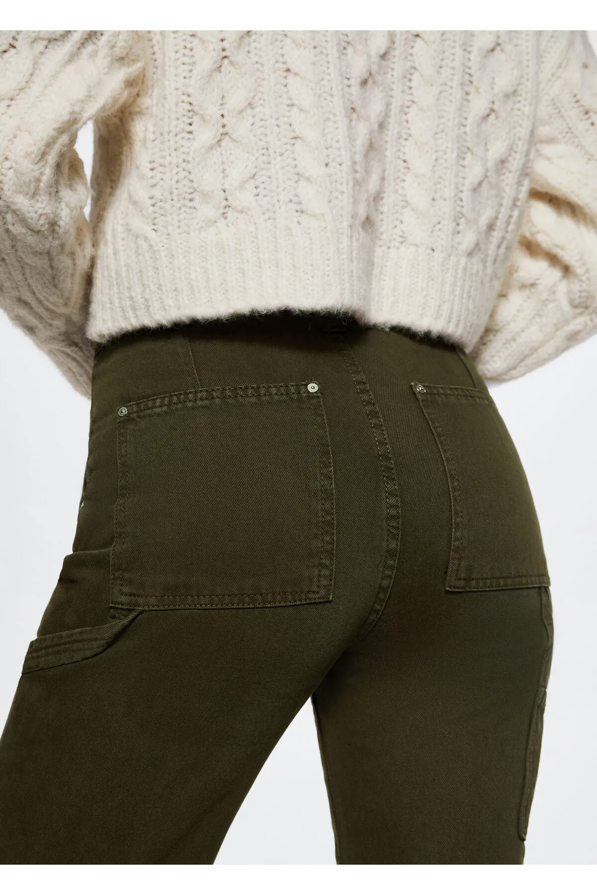 MANGO  Khakifarbene Damenjeans 37075835