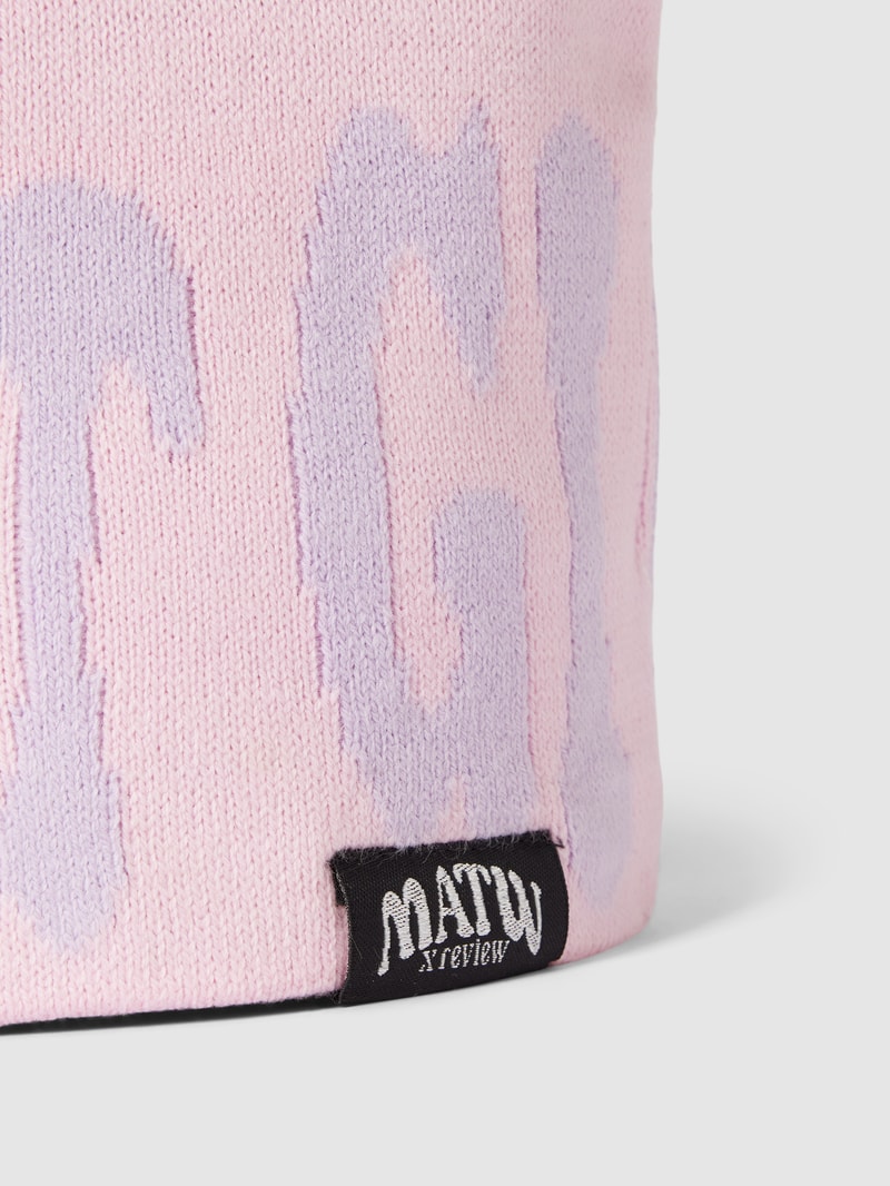 MATX x REVIEW - Beanie mit Label-Detail in rosa