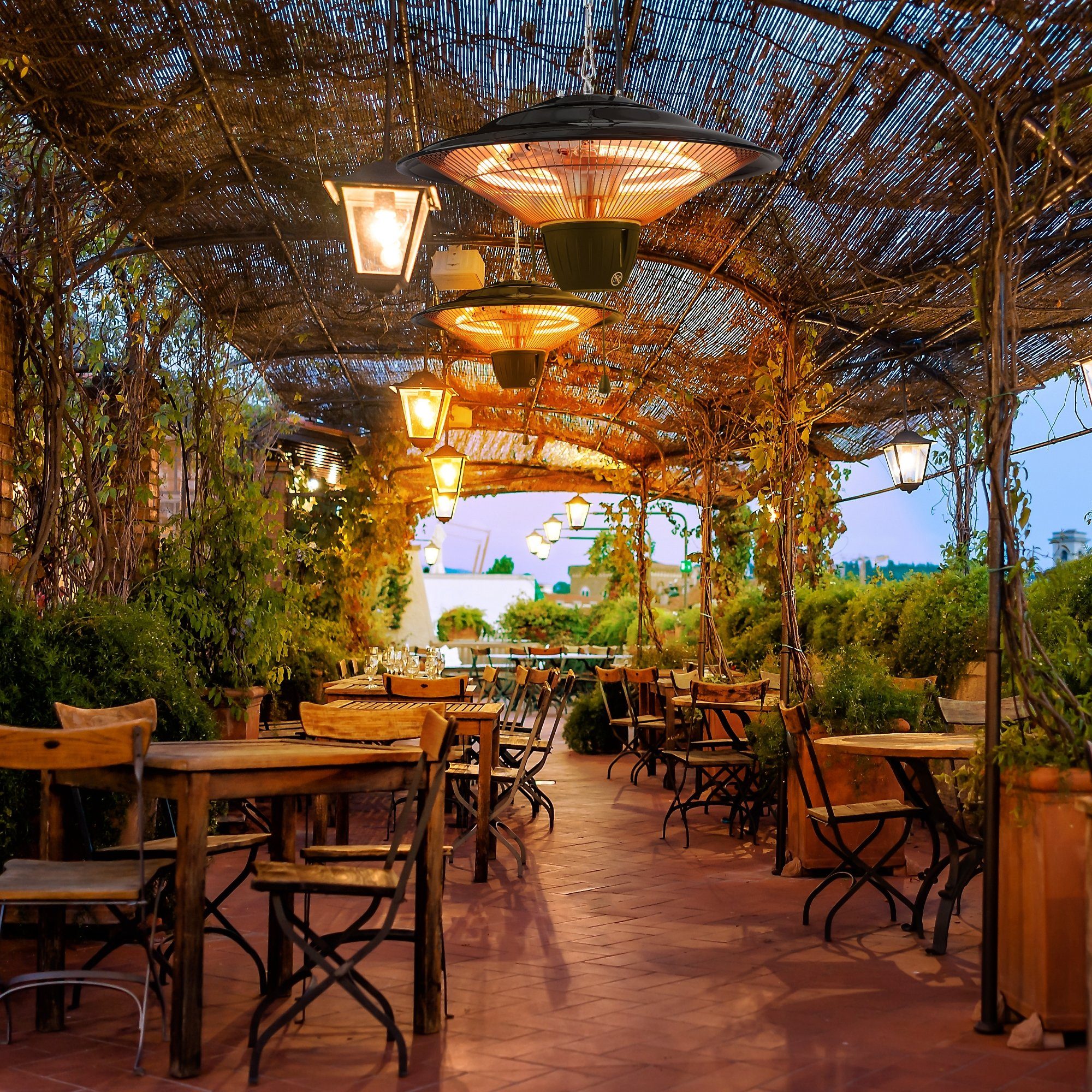 Arebos Heizstrahler 1500 W Deckenheizstrahler, Schwarz mit Zugschalter