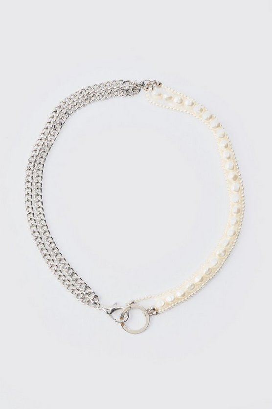 Kette mit Perlen und Kette
