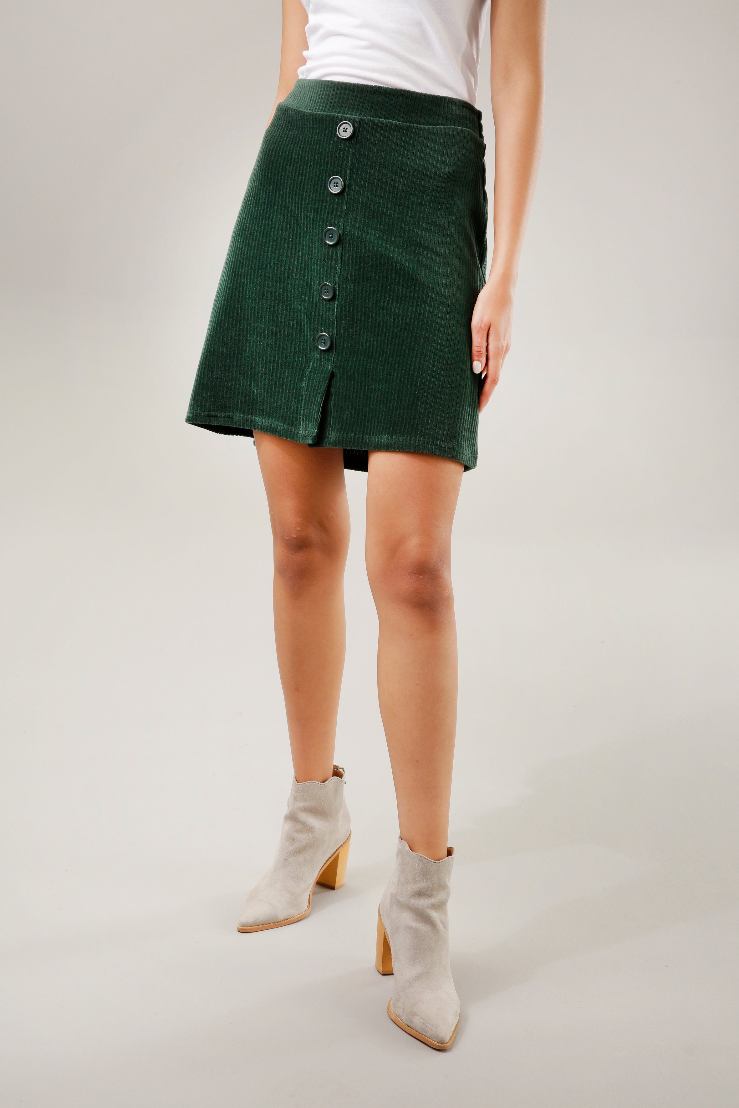 Aniston CASUAL Minirock mit dekorativer Zierknopfleiste