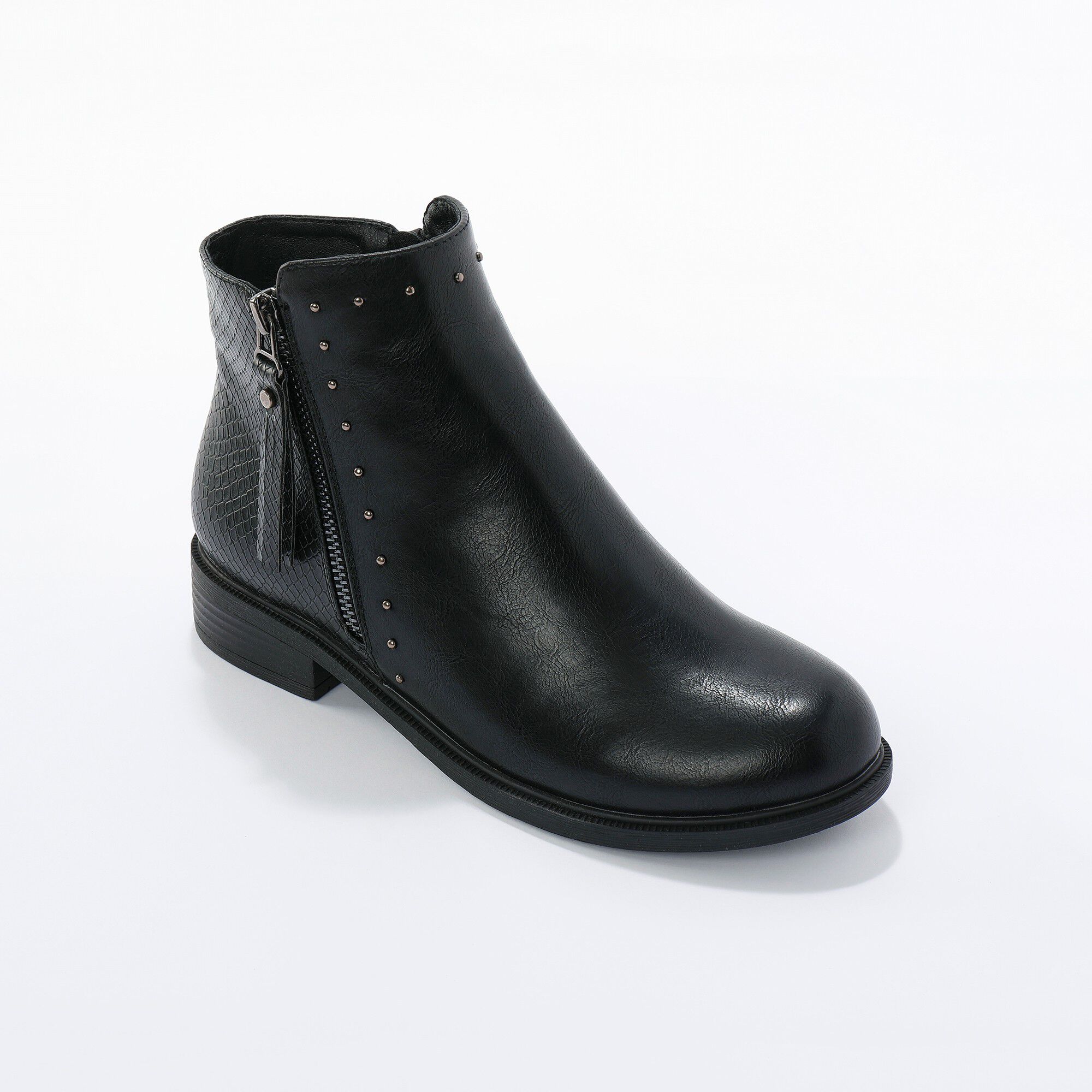 Boots bi-matière, zippées et cloutées