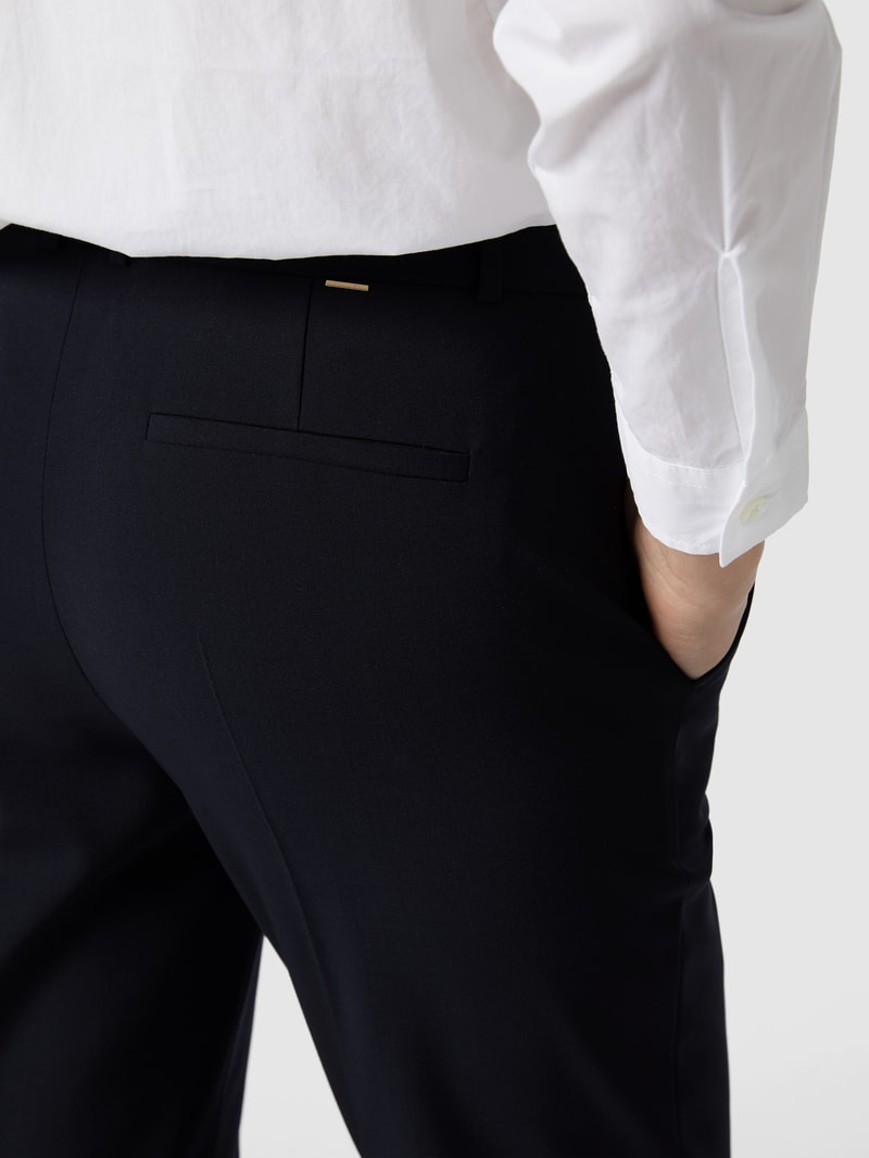 Stoffhose mit Bügelfalten in marineblau