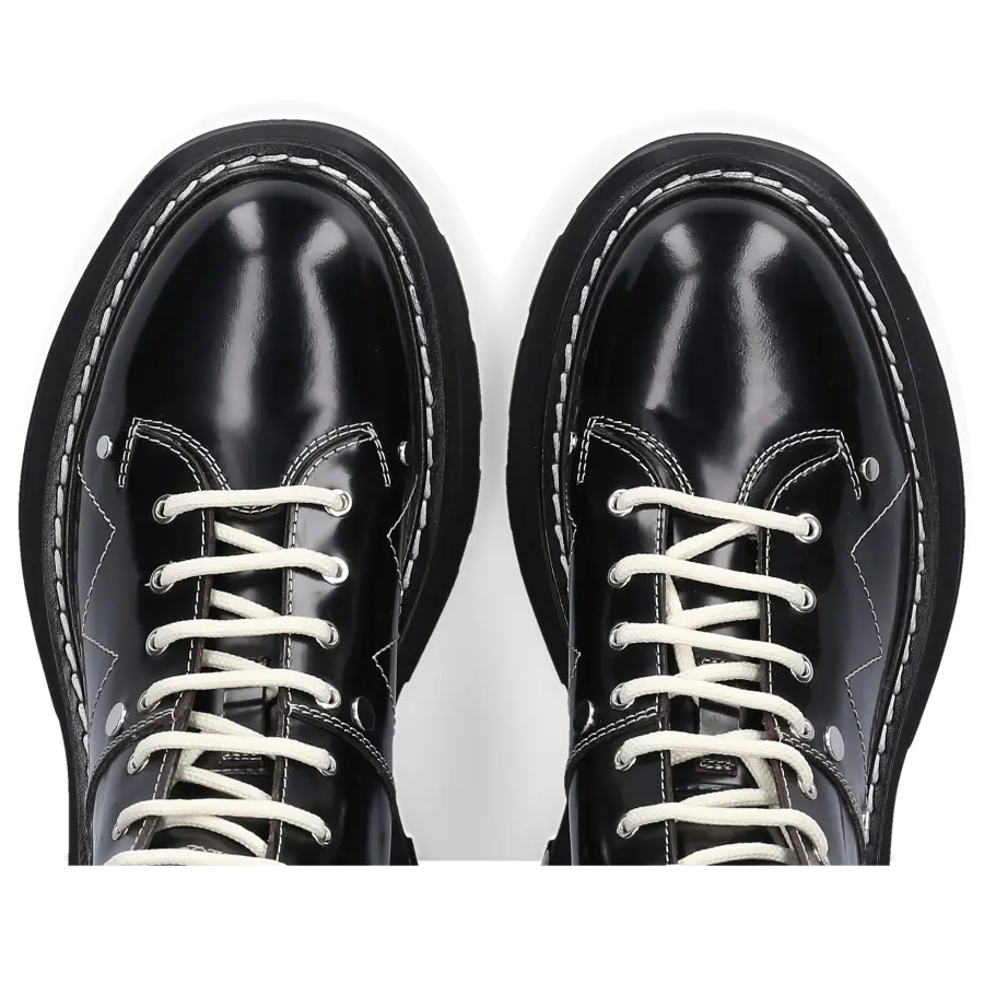 Alexander McQueen - Stiefeletten Kalbsleder - schwarz