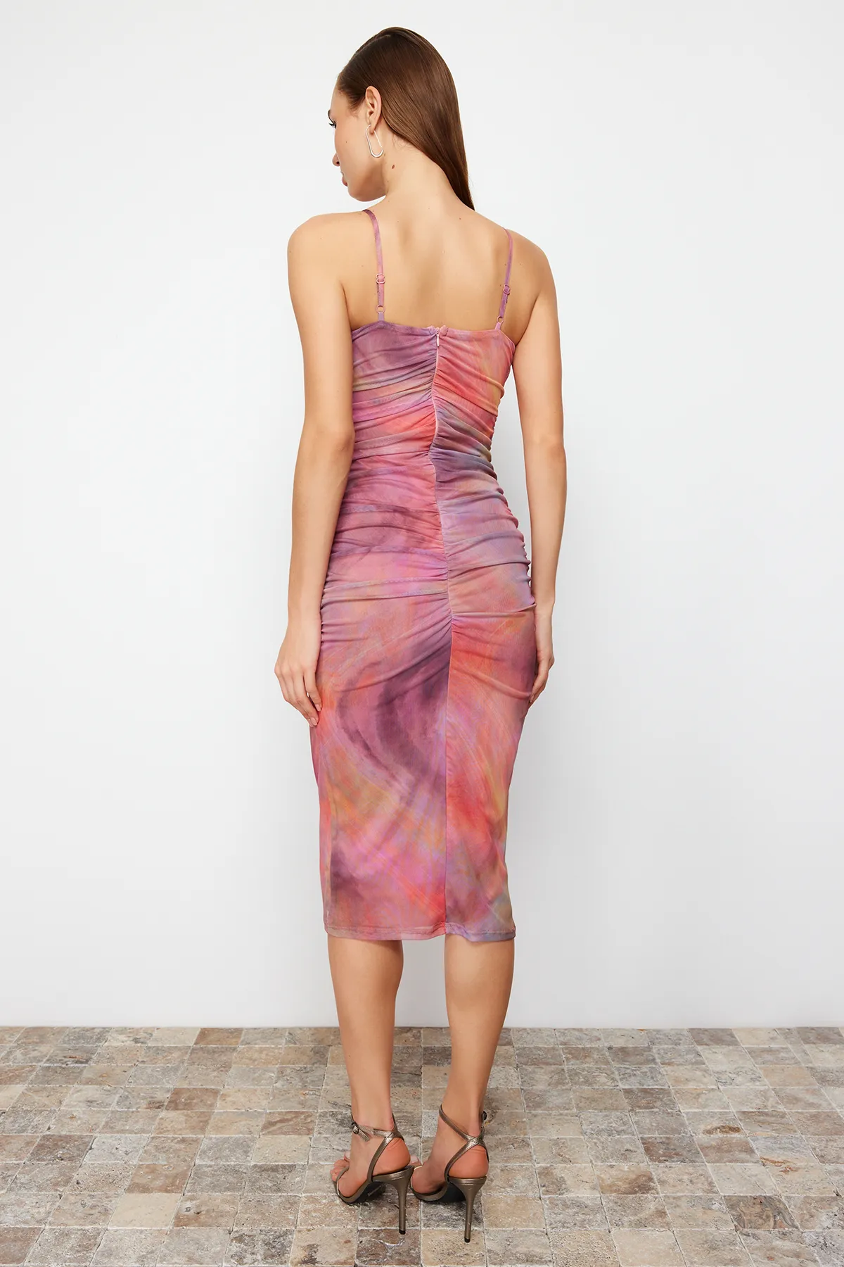 Trendyol Collection  Mehrfarbiges, abstrakt gemustertes, elegantes Abendkleid TPRSS24EL00150